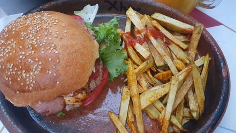 Restaurante Xhine snack&bar image 3