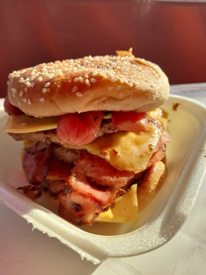 Muri's Burgers image 10