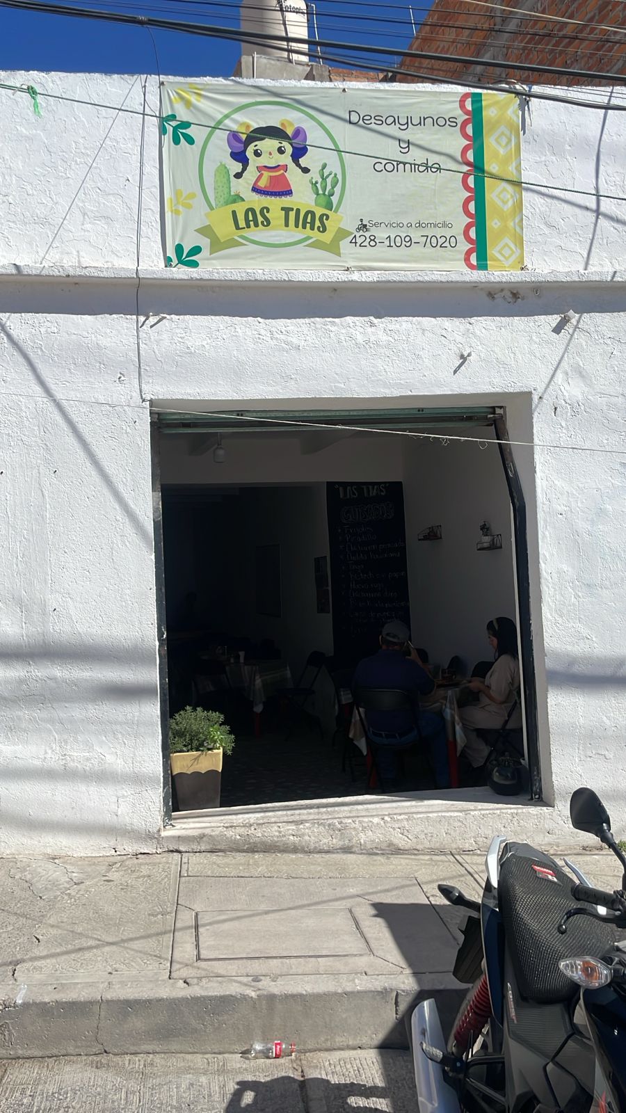 Las tías image 1