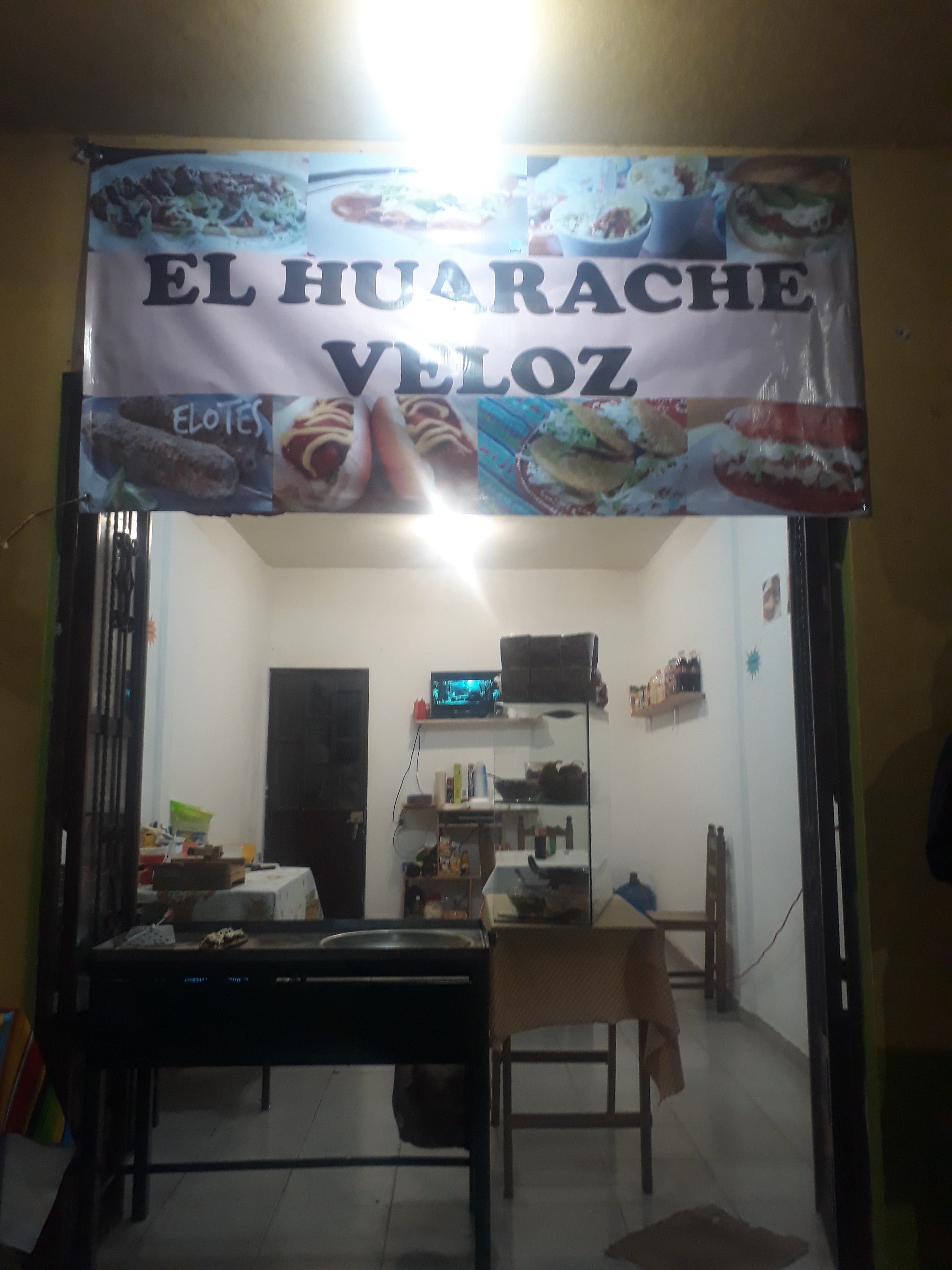 "EL HUARACHE VELOZ image 3