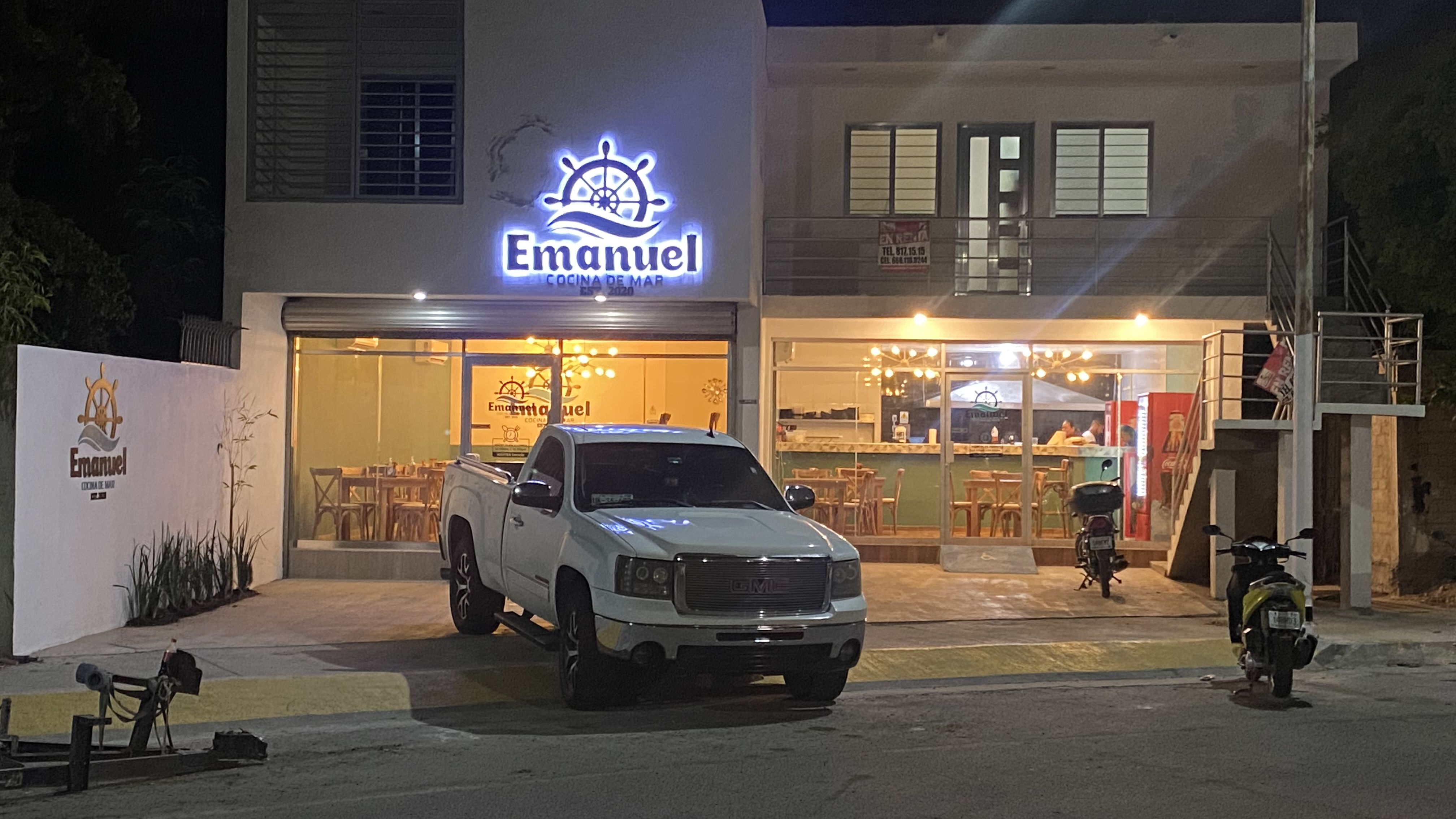 Emanuel cocina de mar image 1