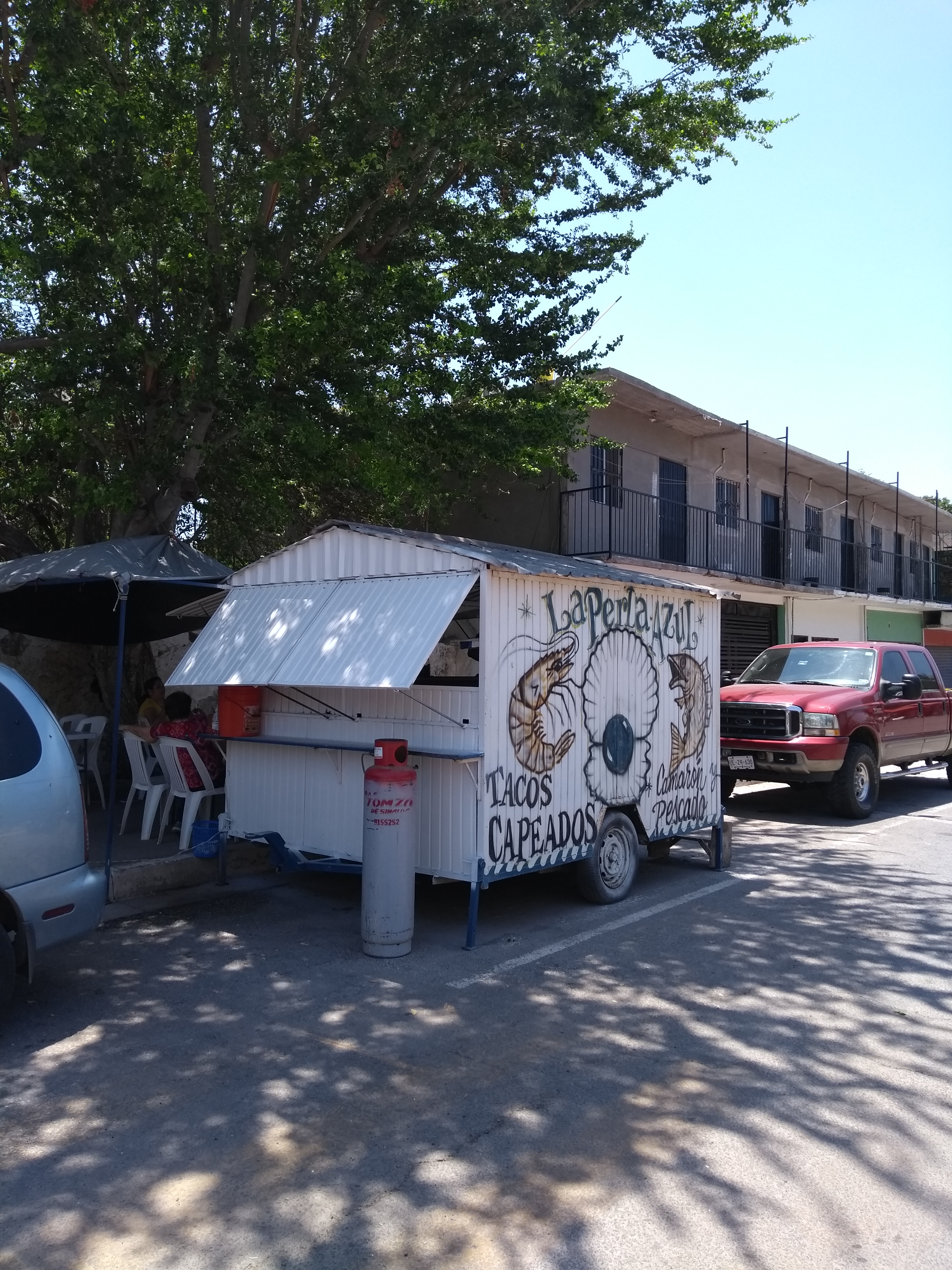 Tacos Capeados La Perla Azul image 5