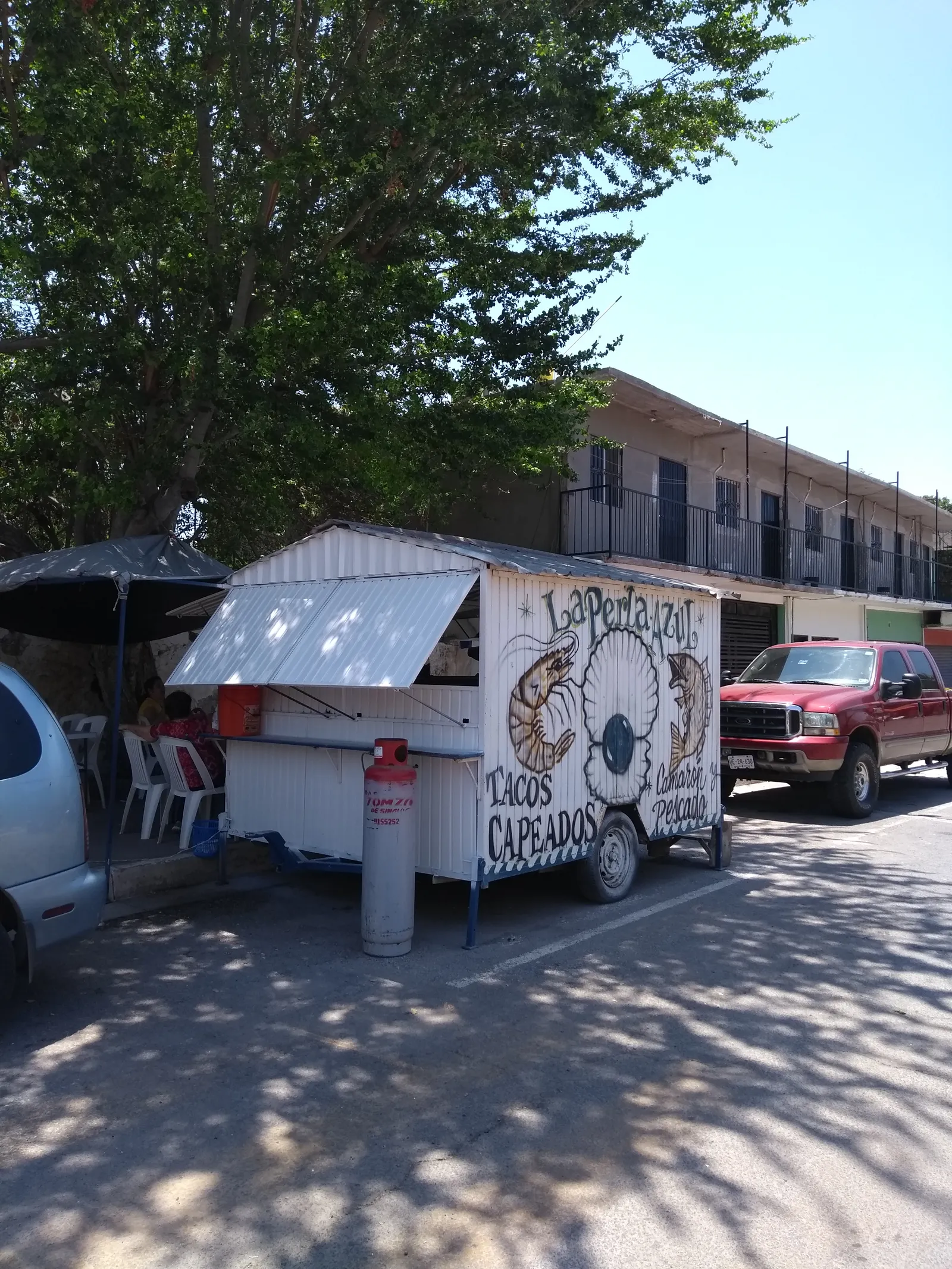 Tacos Capeados La Perla Azul image 5