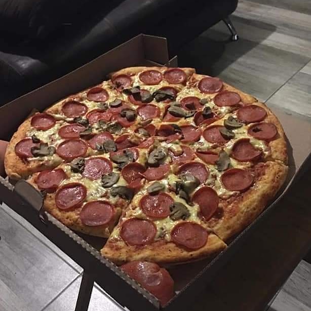 Pizzas y Pasteles Nathan image 4