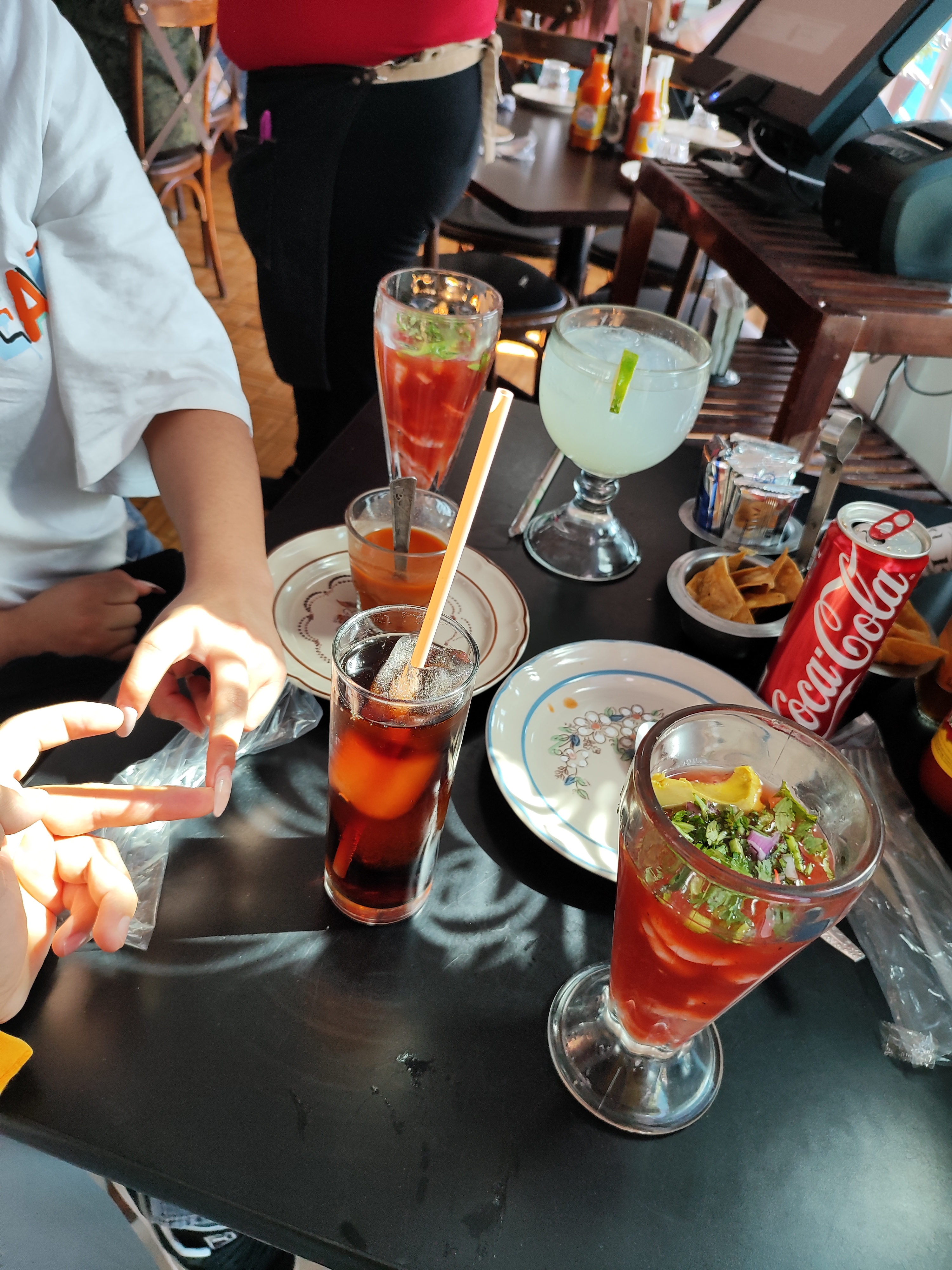 Red Fish & Drinks Tlalnepantla image 6