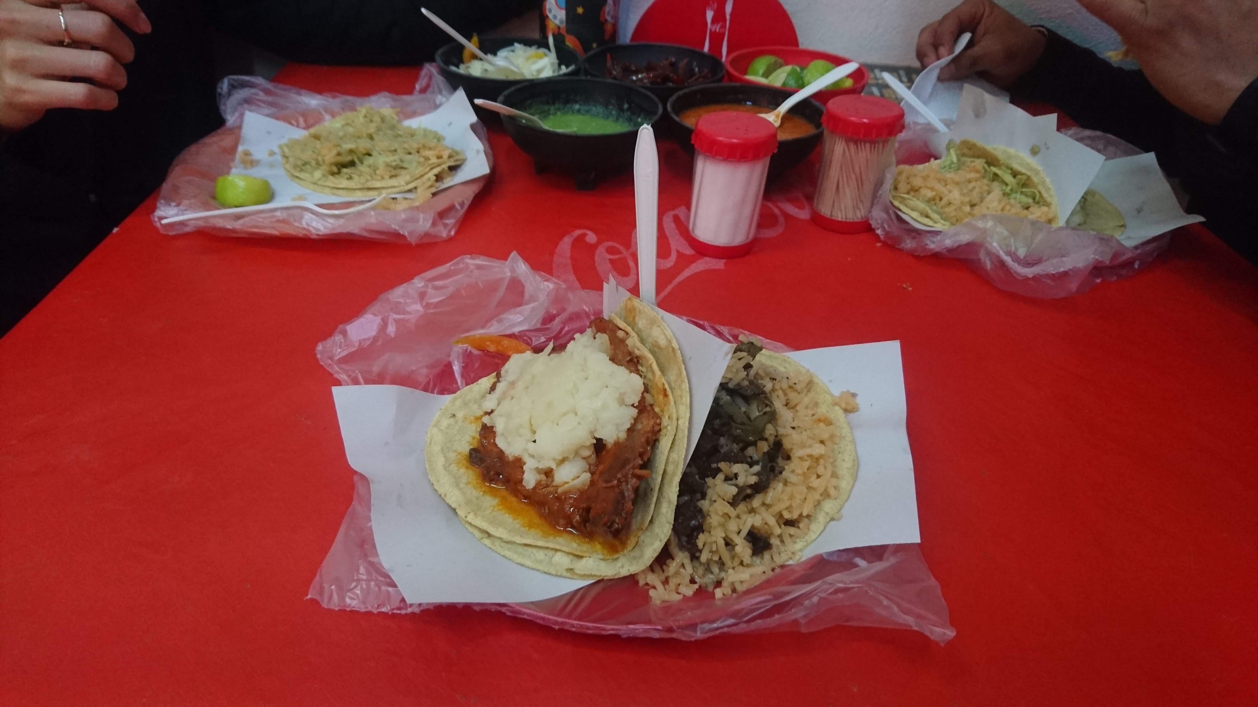 Tacos de Guisado "La Sombrilla de Don Agus" image 5