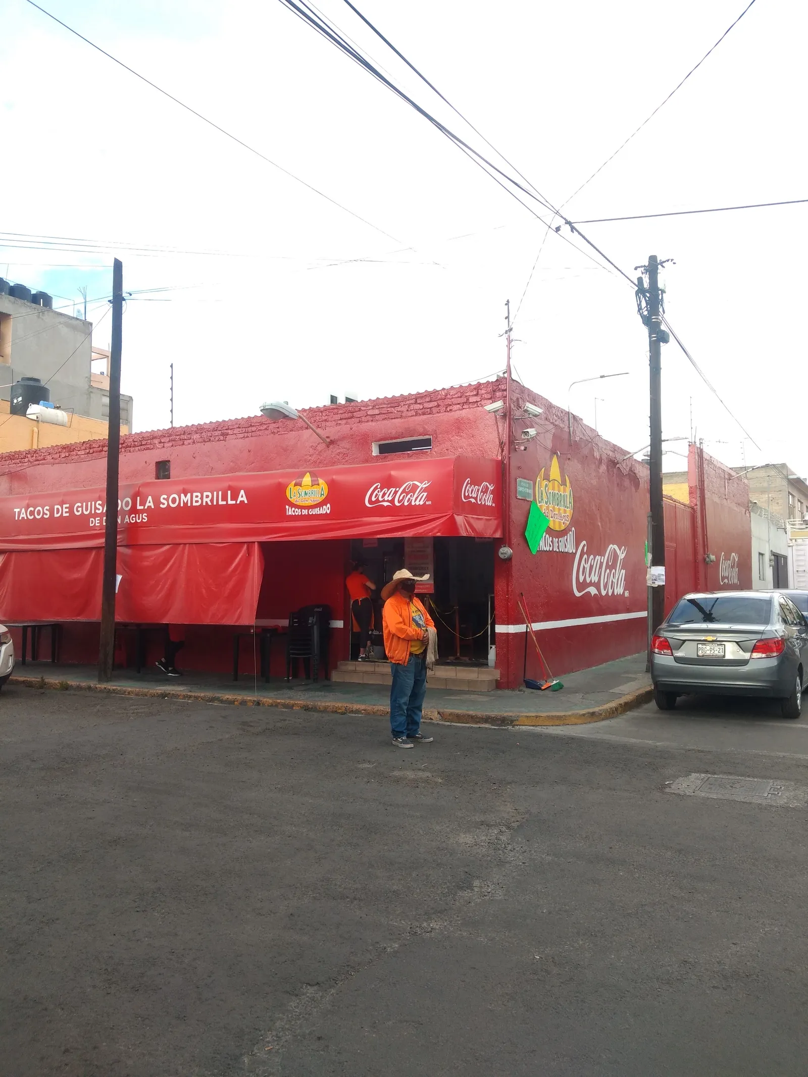 Tacos de Guisado "La Sombrilla de Don Agus" image 6