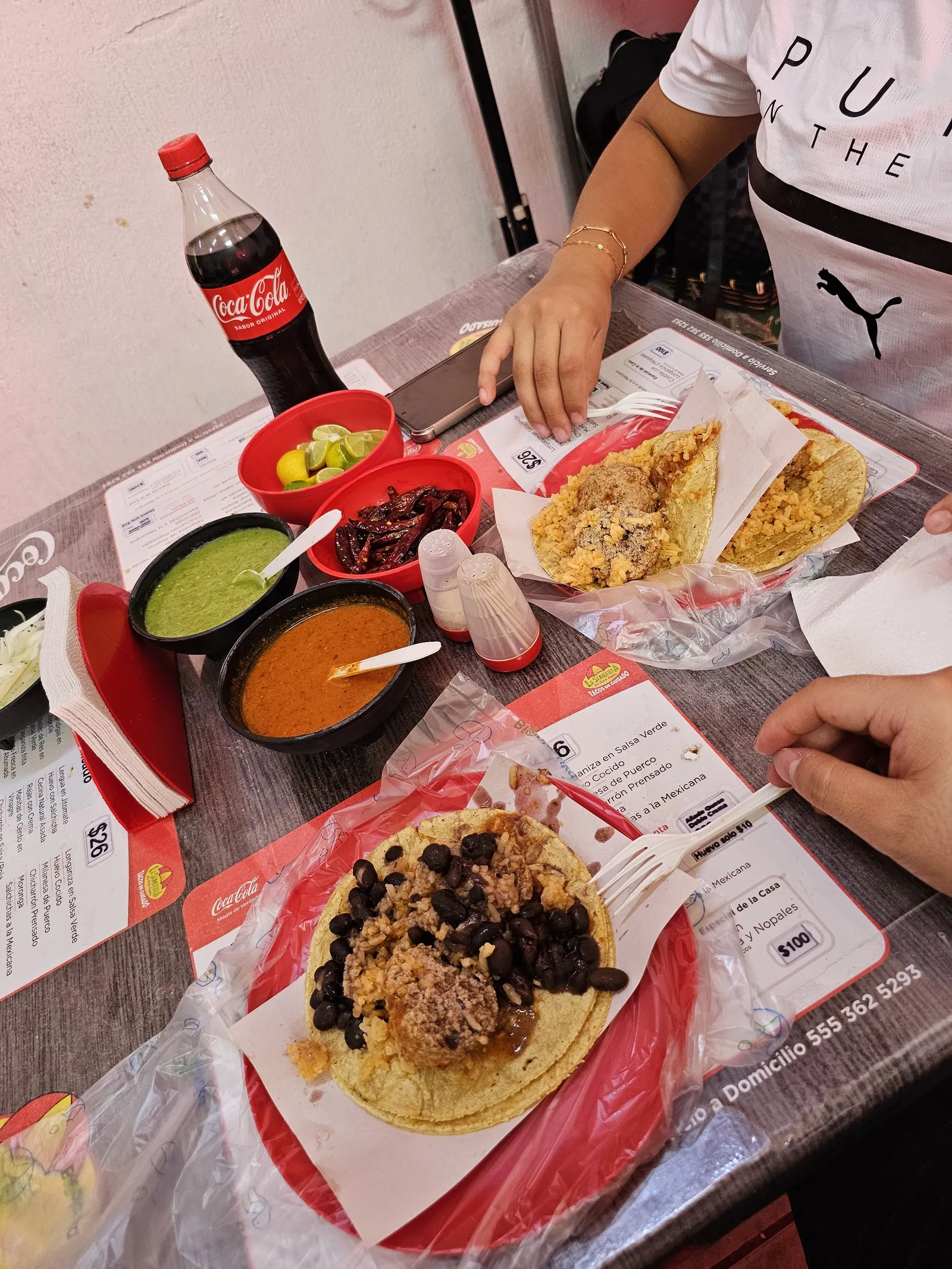Tacos de Guisado "La Sombrilla de Don Agus" image 9