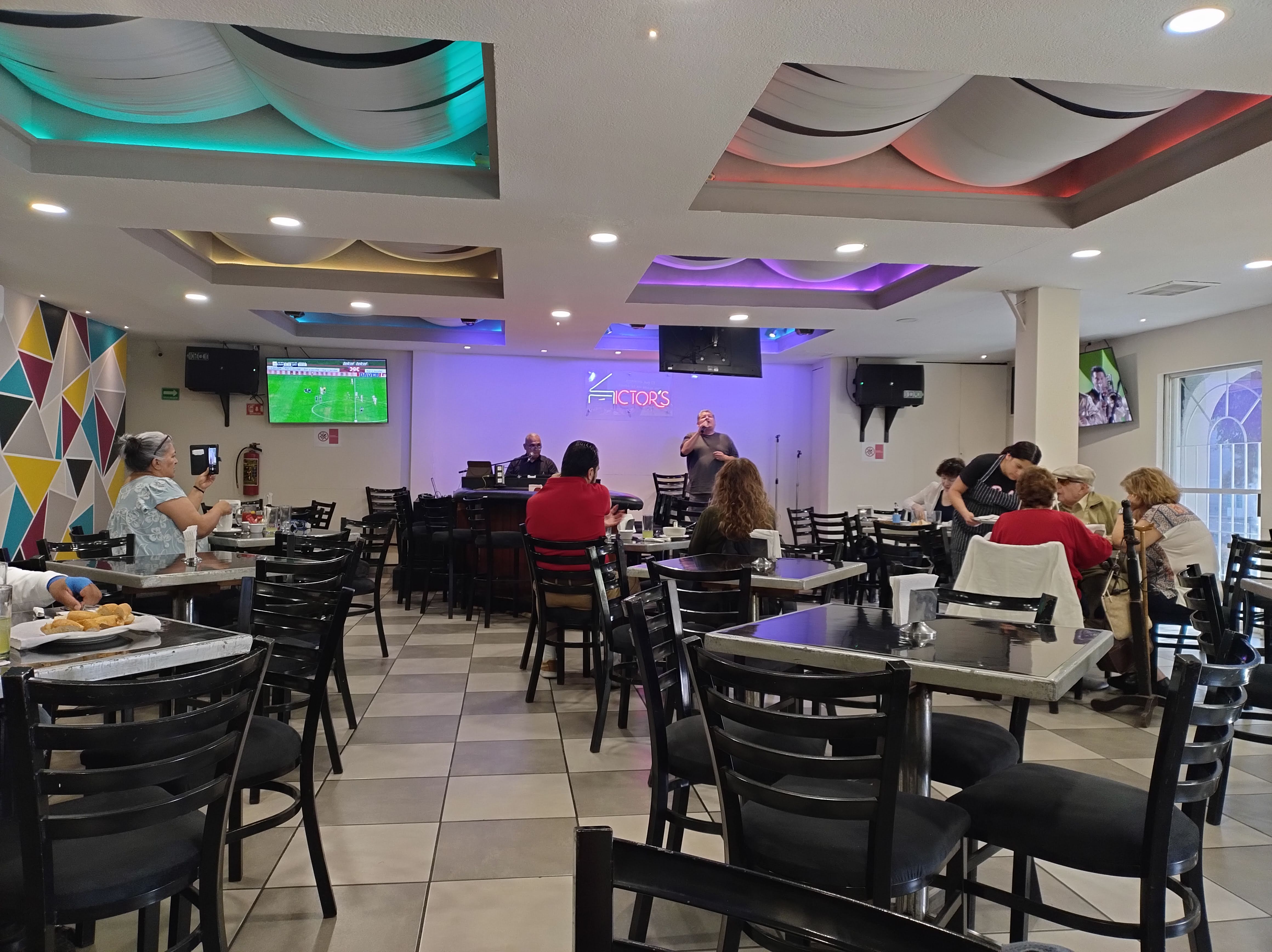 Restaurante Piano Bar Victors image 1