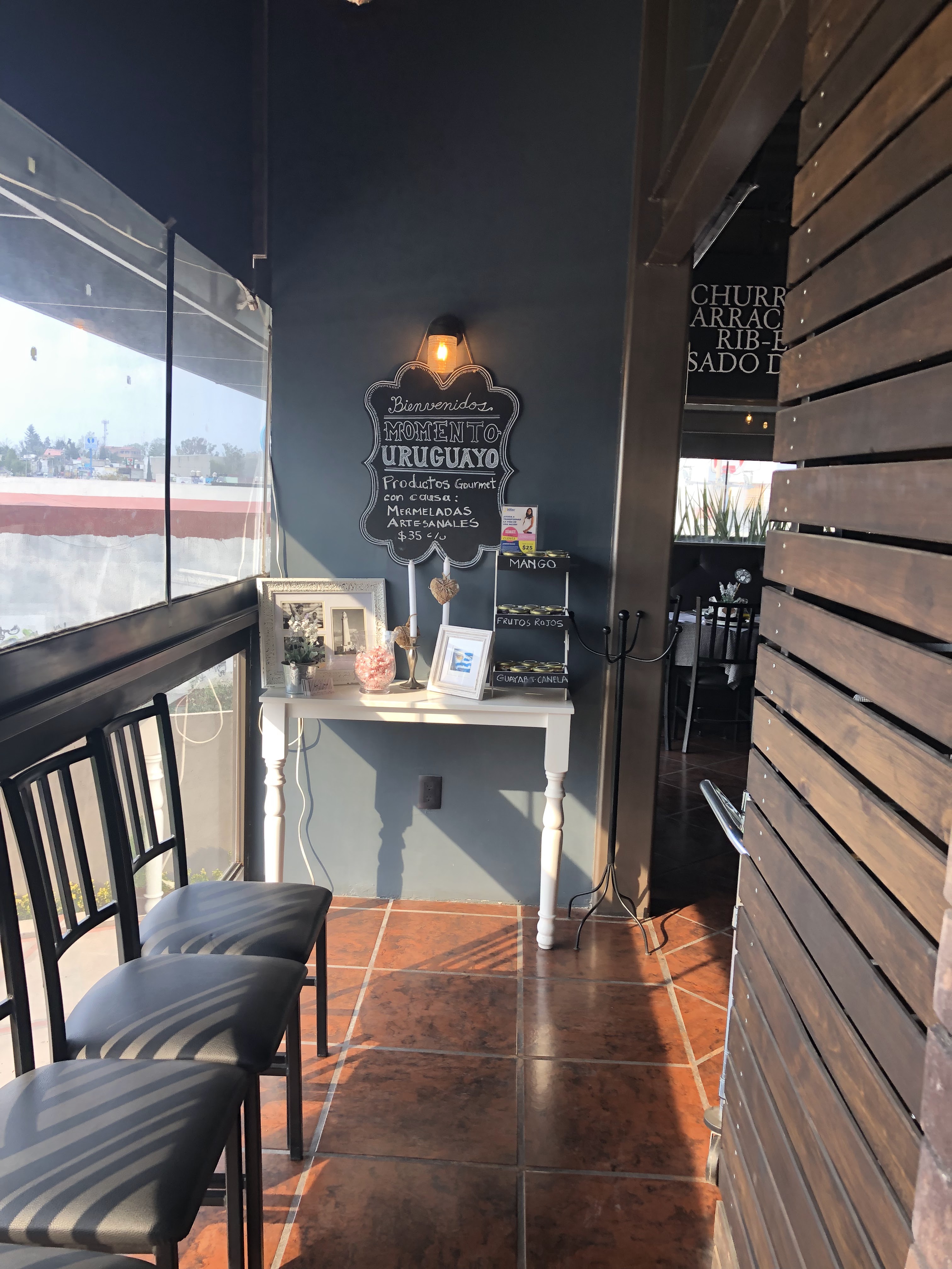 Momento Uruguayo image 6