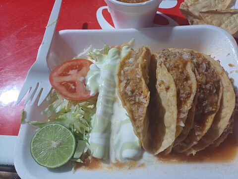 Tacos Lozano image 6