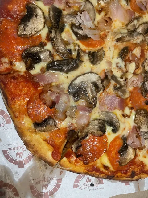 La esquina pizza Huehuetan image 9
