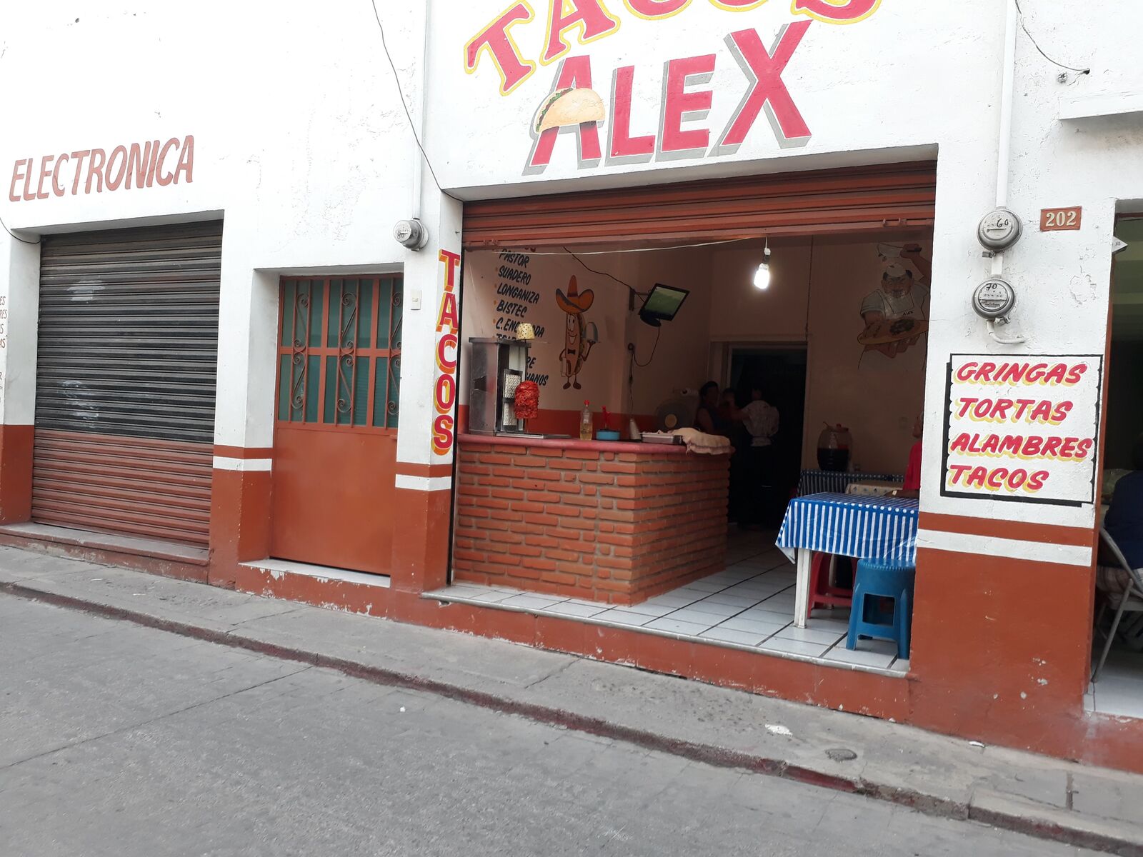"TAQUERIA ALEX" image 6