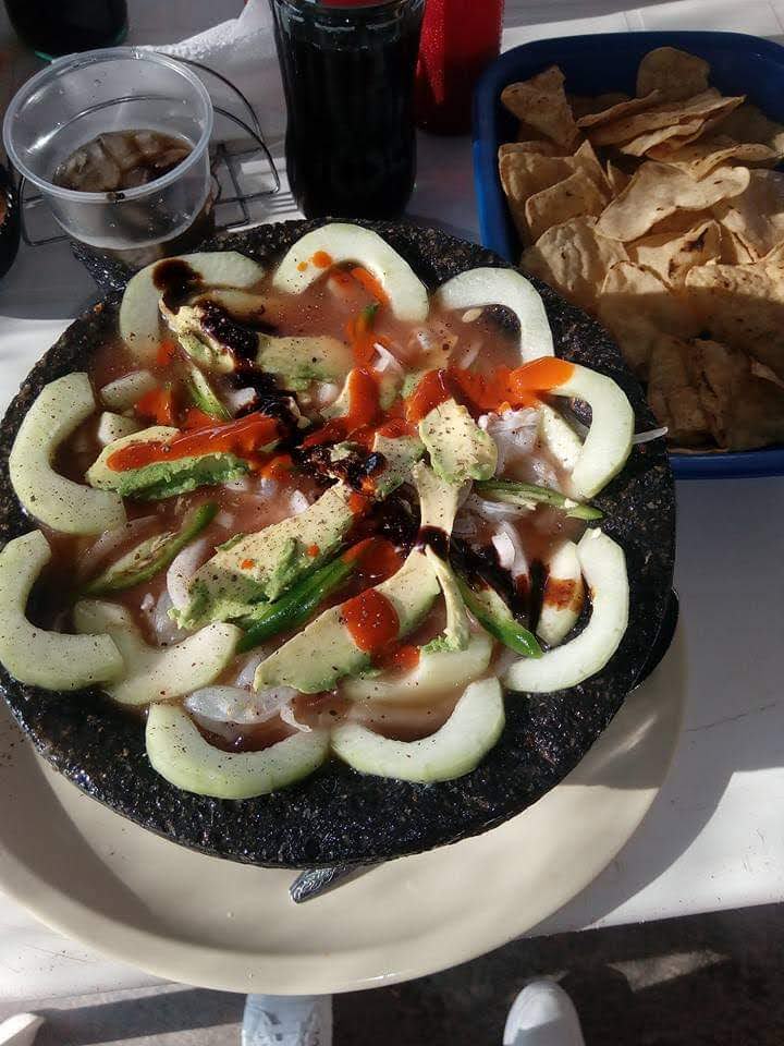 Mariscos los Plebes image 1