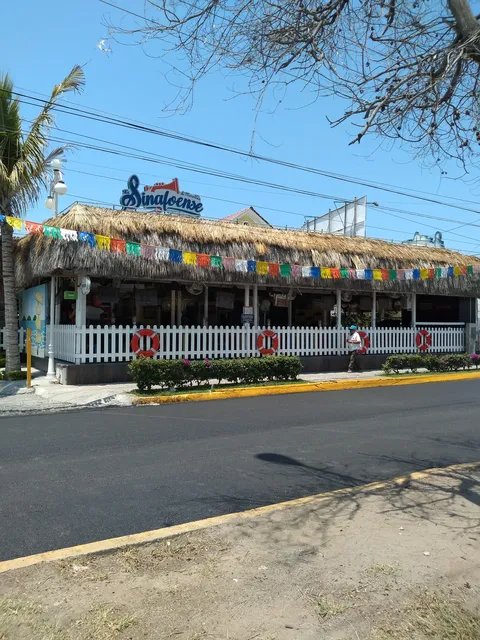 El Sinaloense image 1