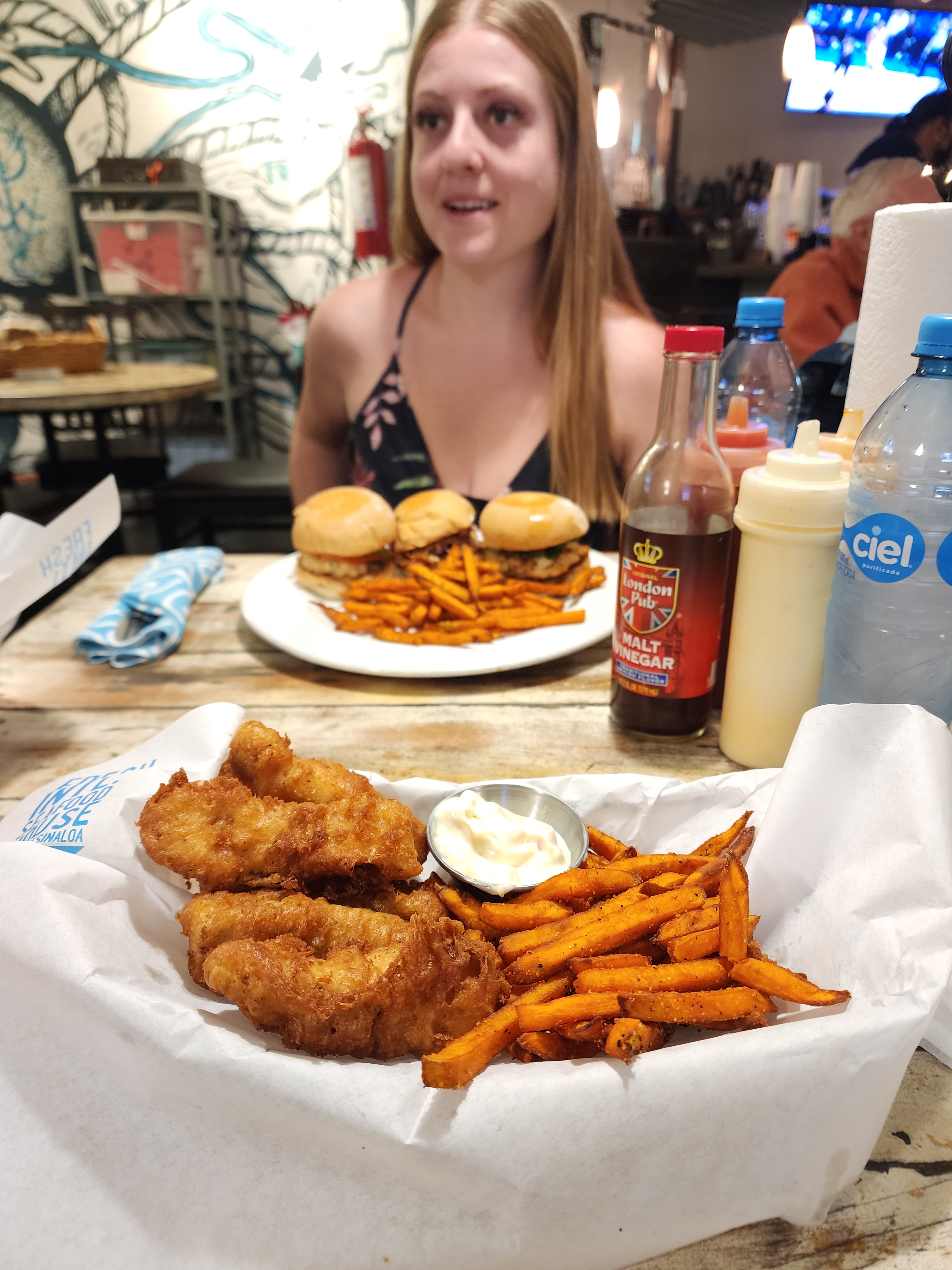 F.I.S.H. Fresh Intl. Seafood House image 2