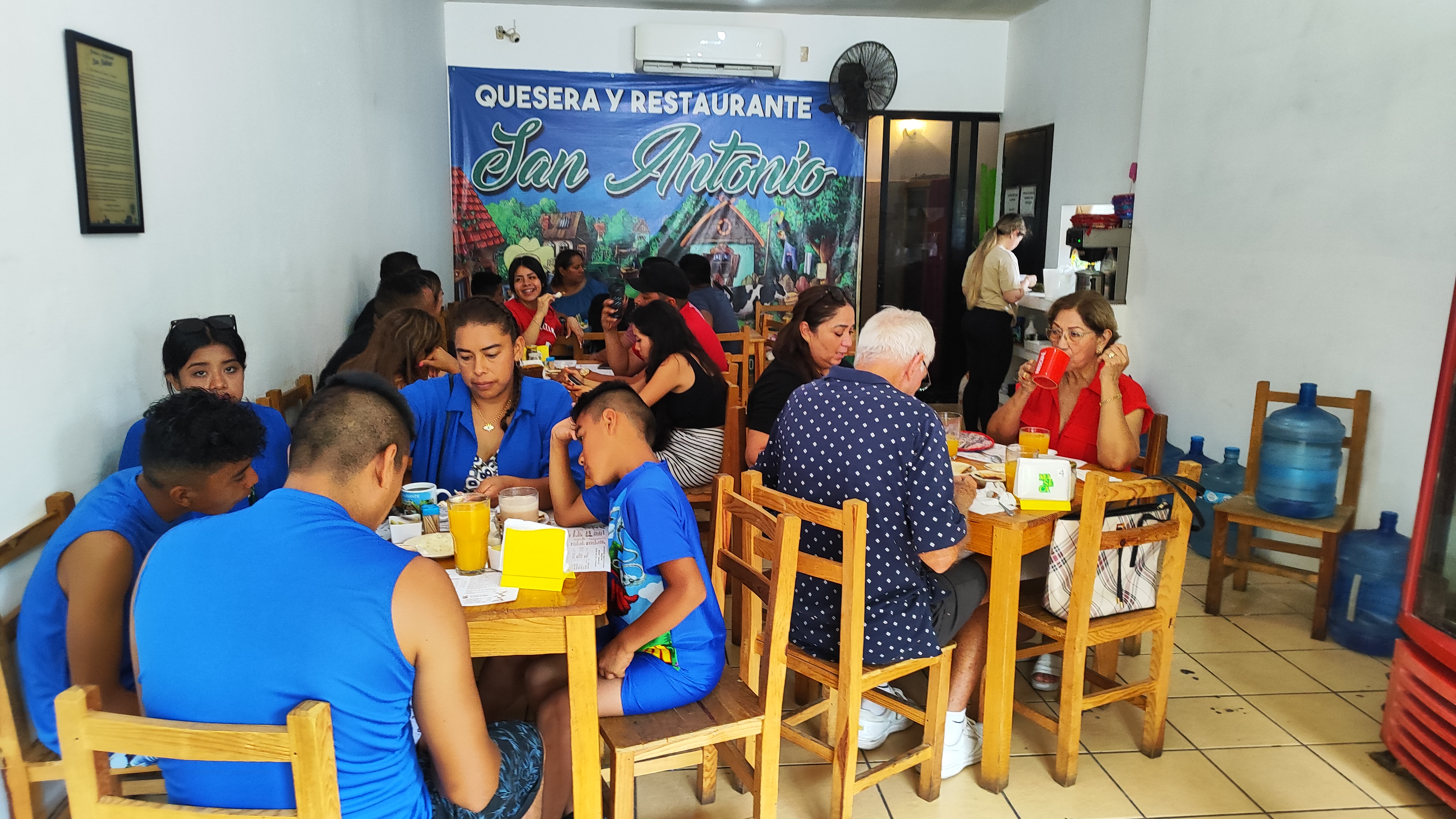 Restaurant san antonio mazatlan image 1