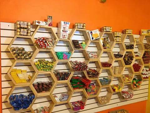 Tienda De Dulces "La Casa Del Regalo" image 6