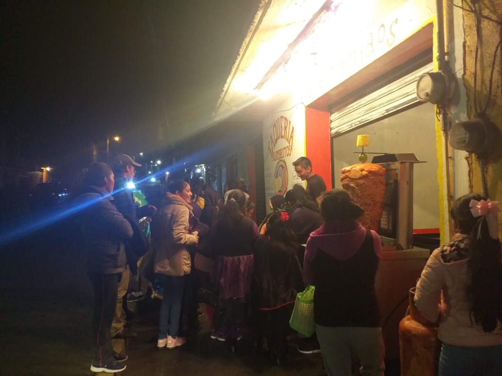 Taquería "alambritos y que tal un taquito" image 2