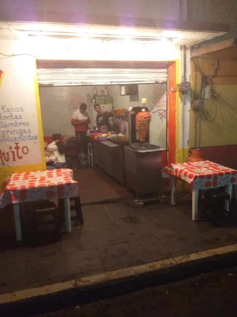 Taquería "alambritos y que tal un taquito" image 5