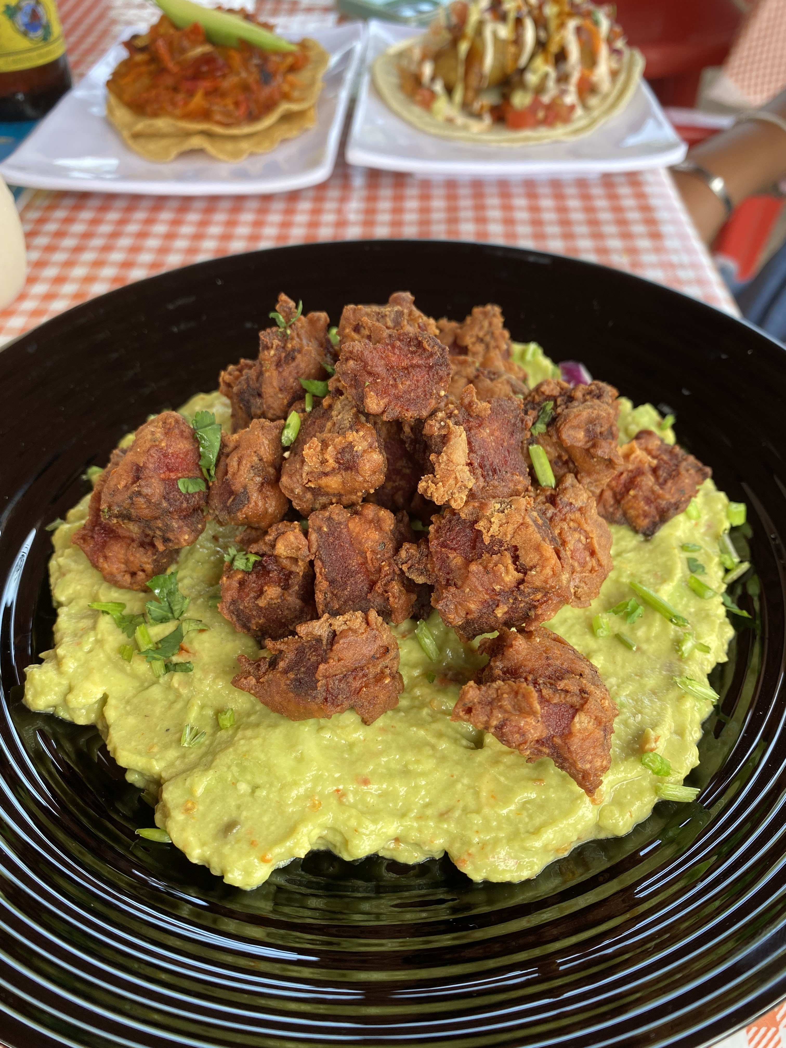 4 Vientos food & sports bar image 8