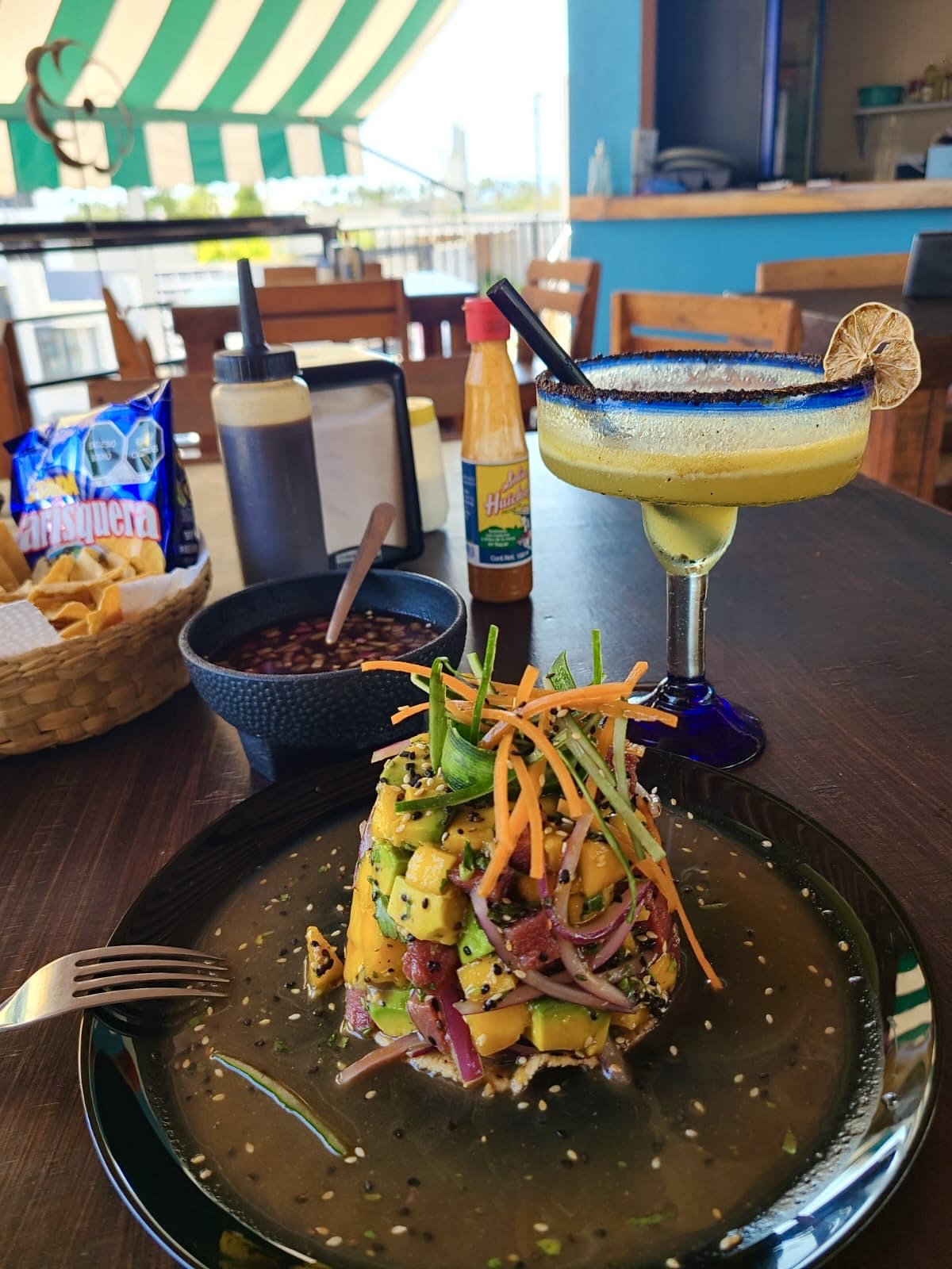 4 Vientos food & sports bar image 10