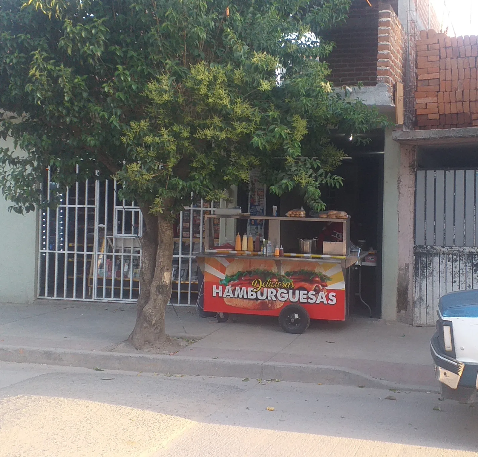Hamburguesas "el canchis" image 6