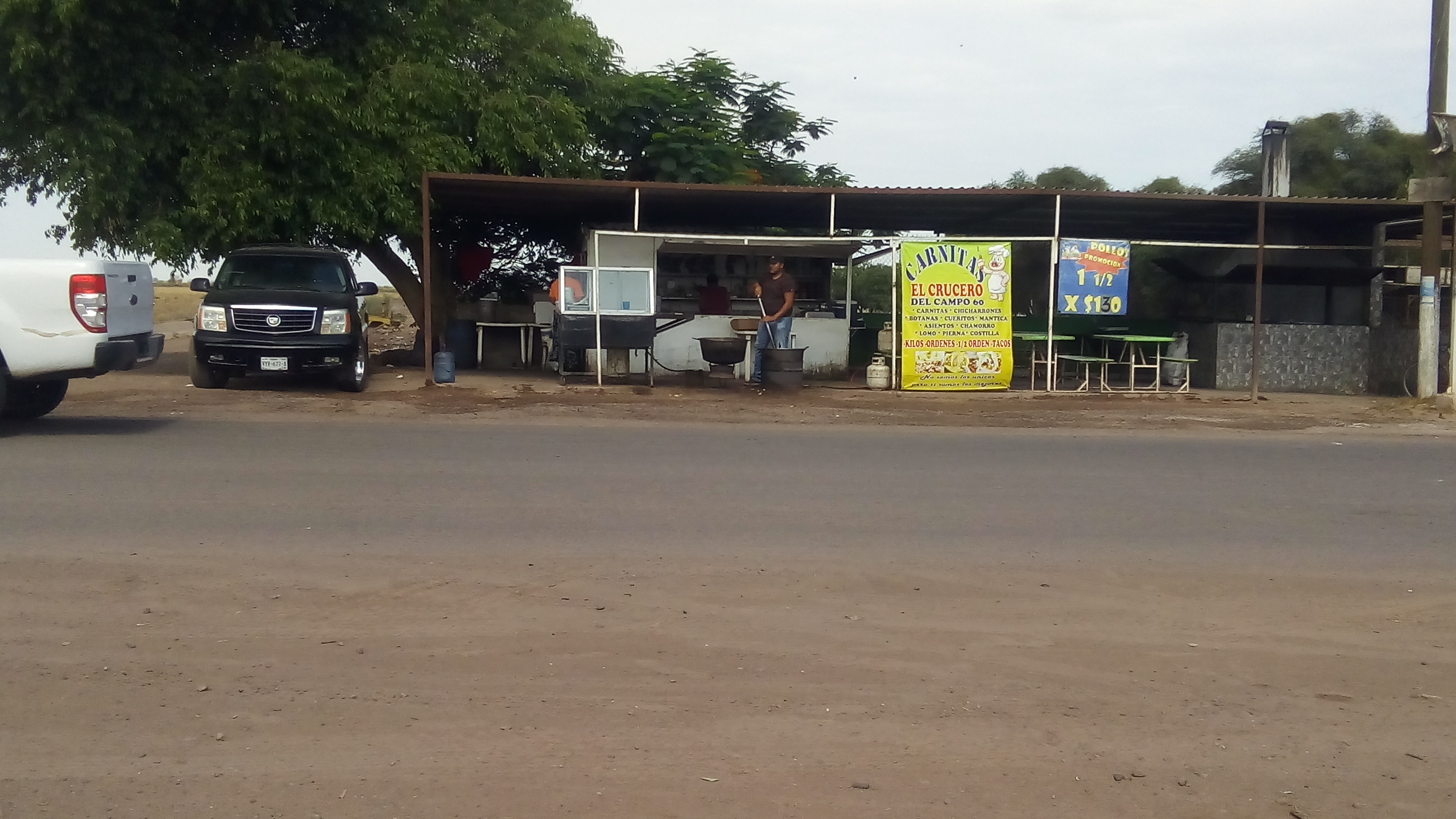 Carnitas y pollos asados el crucero del campo 60 image 5