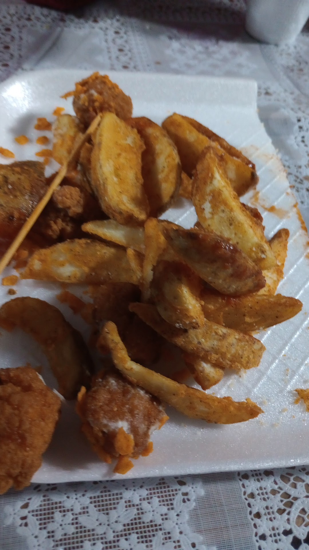 JR's Boneless & Papas image 10