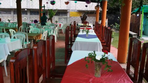 La Trucha Escondida Restauran image 1