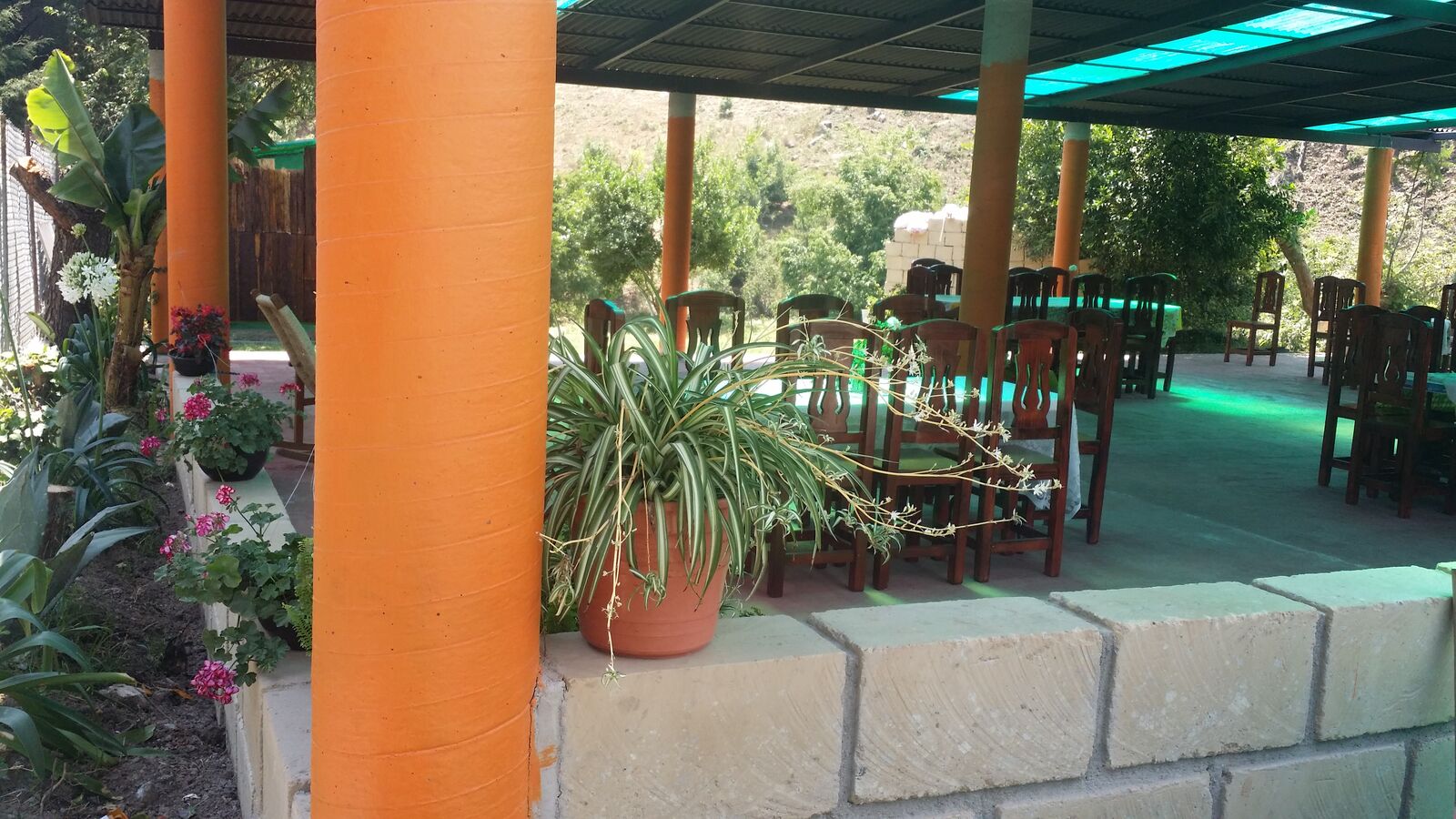 La Trucha Escondida Restauran image 10