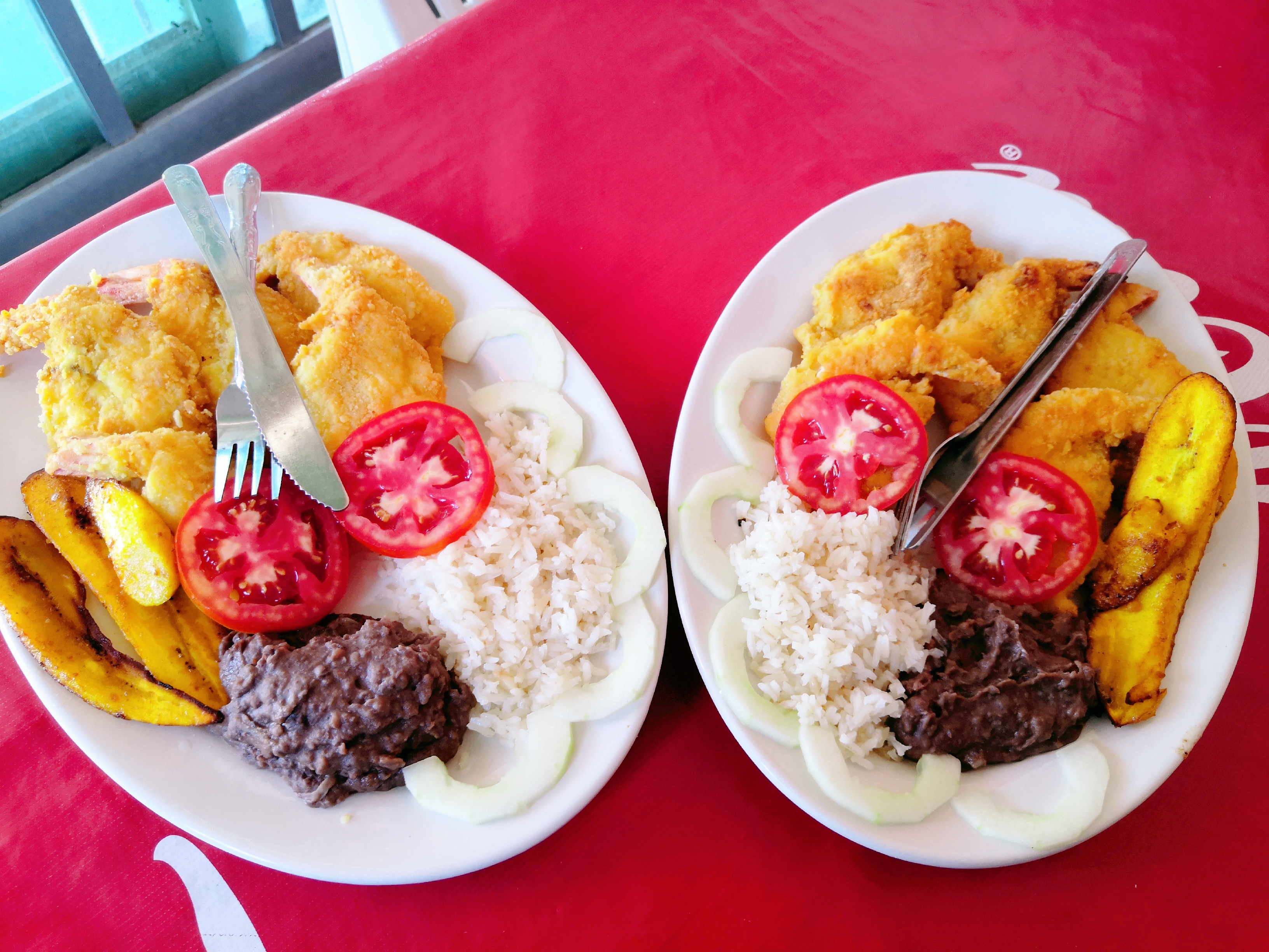 "Capitán Ceviche" Coctelería y mariscos image 5