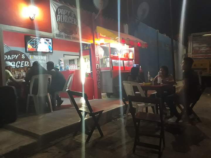 Papy's Burger image 2