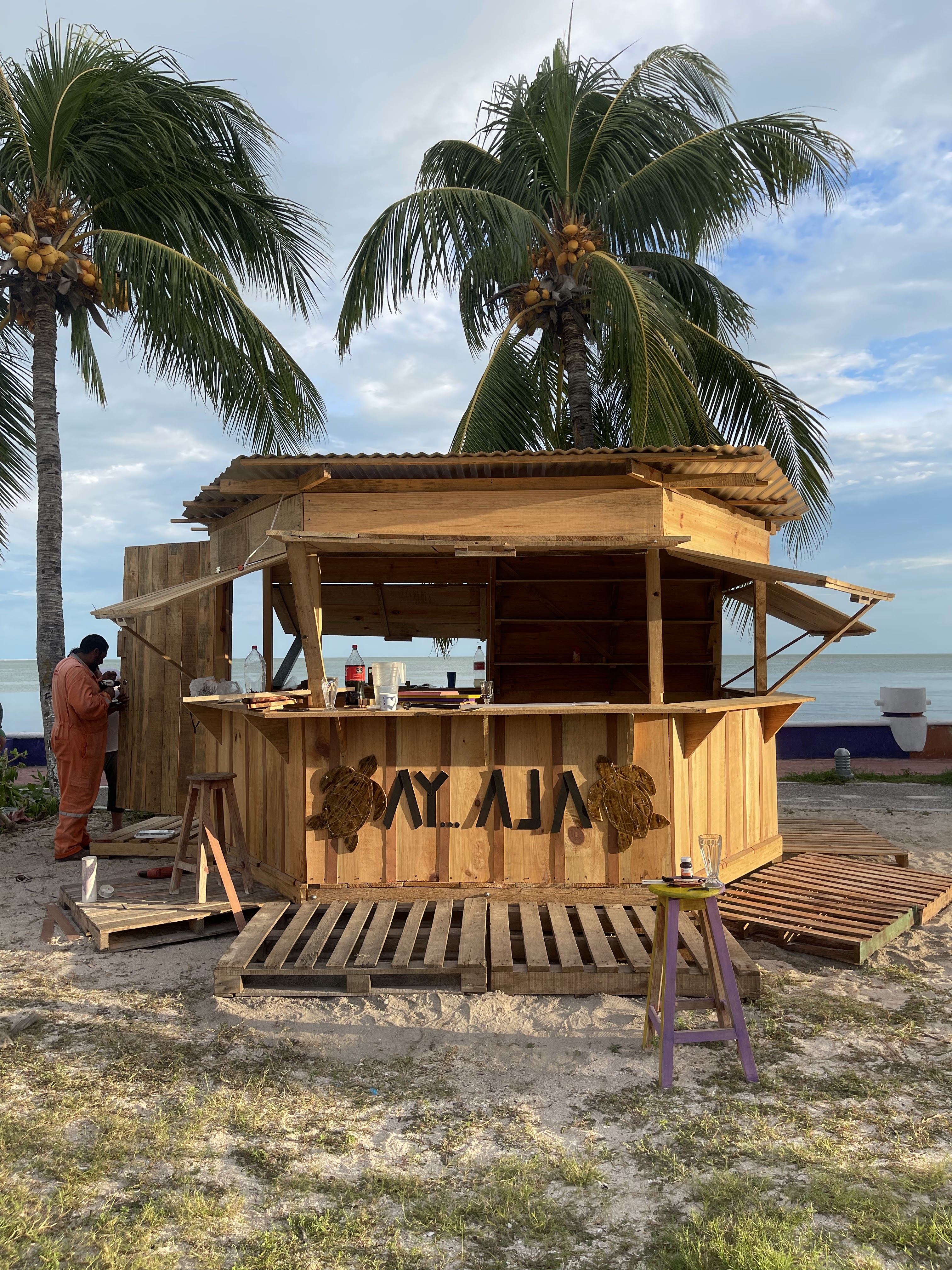 Coctelería !AY AJA! image 5