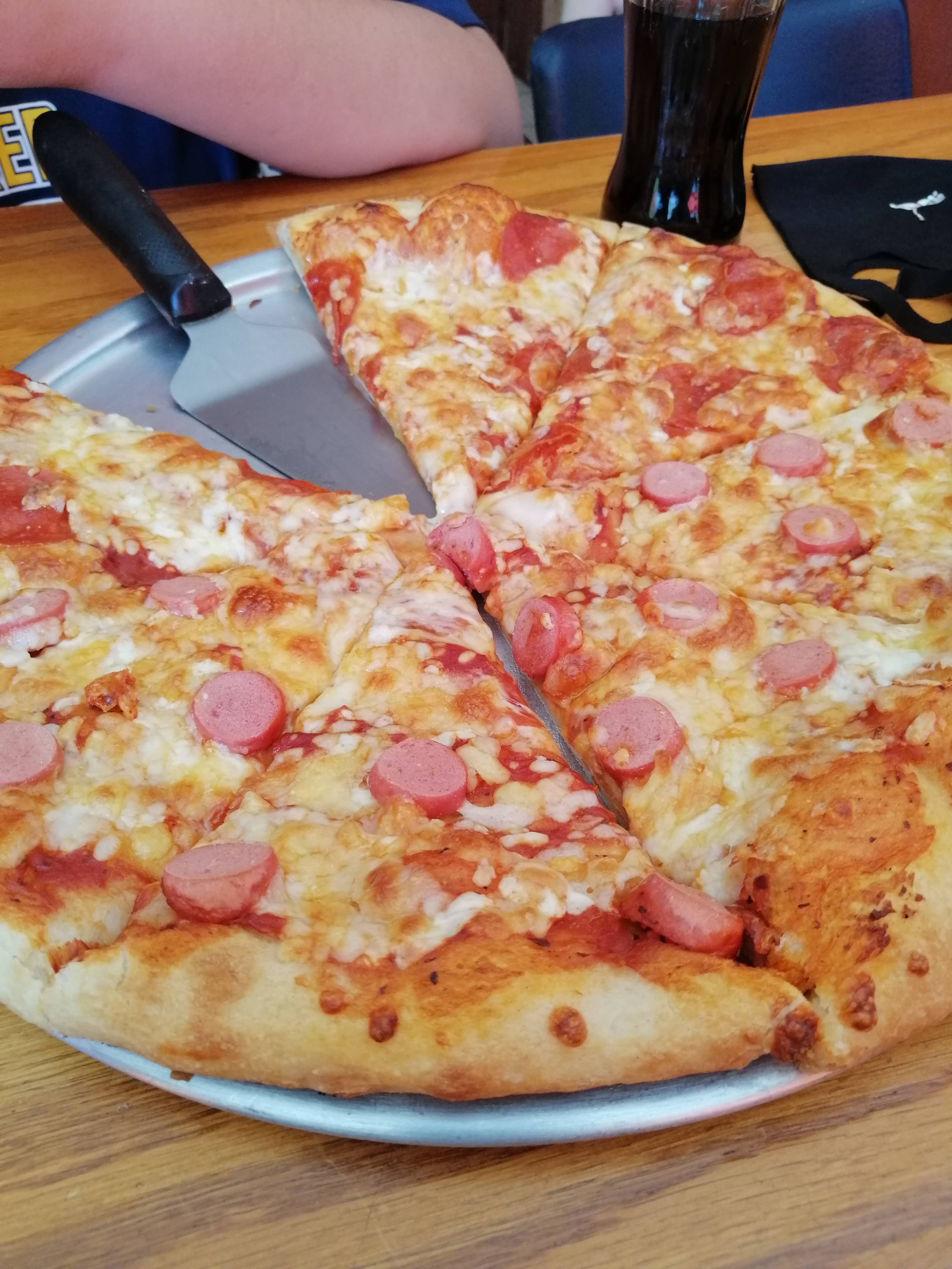 Kangreburgers and wings image 4