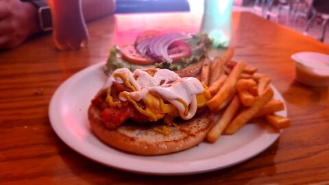 Kangreburgers and wings image 6