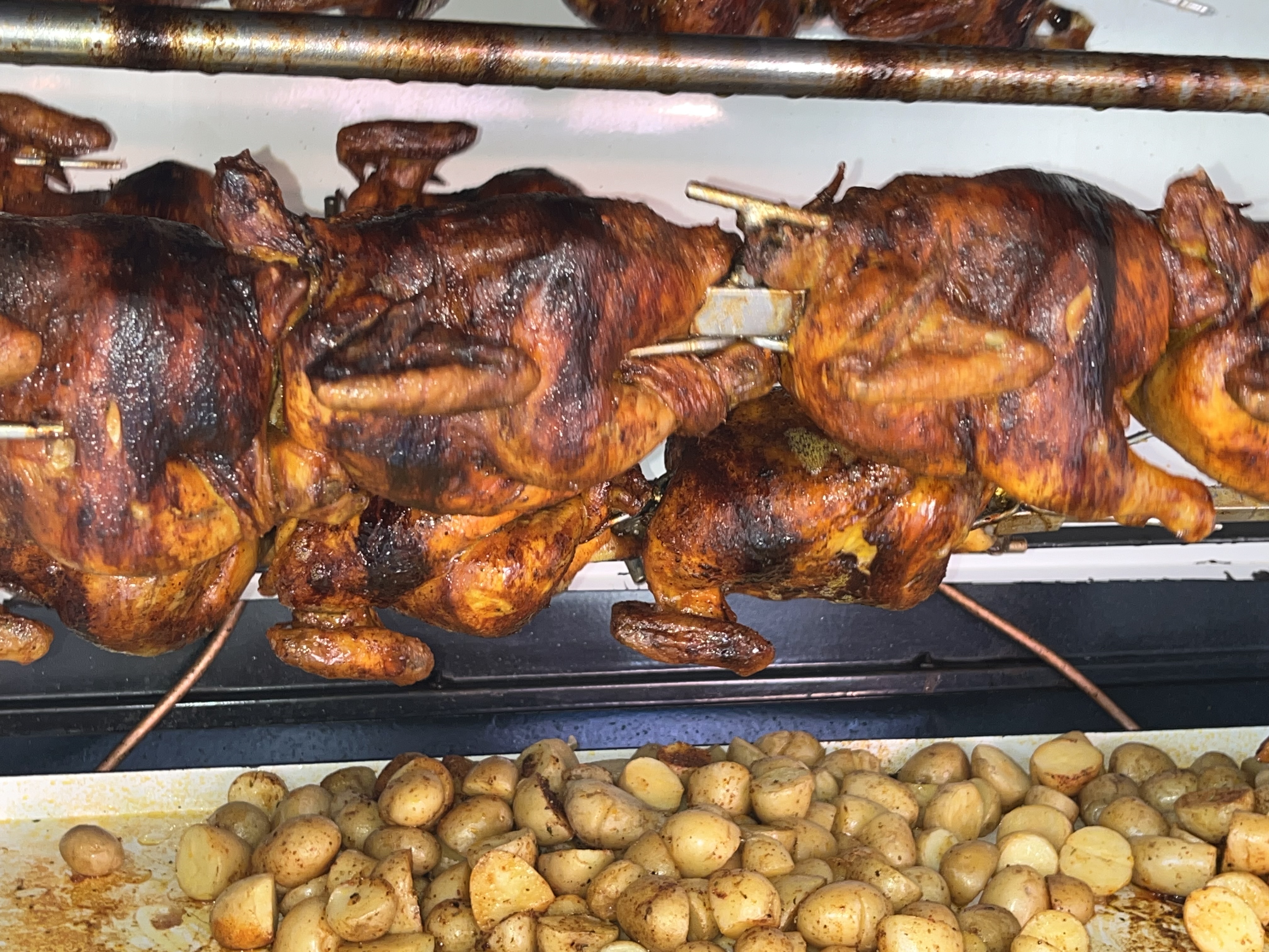 "PUEBLO” asados y rostizados image 2