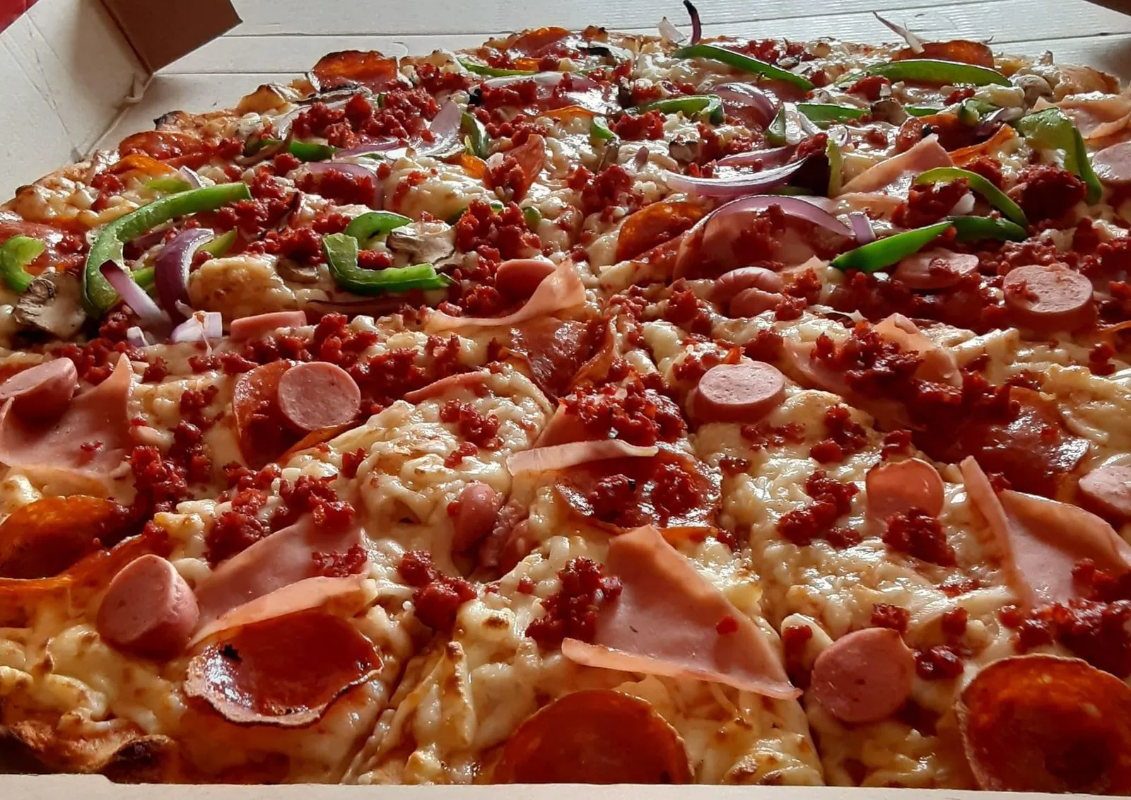 Chepos's Pizza image 3