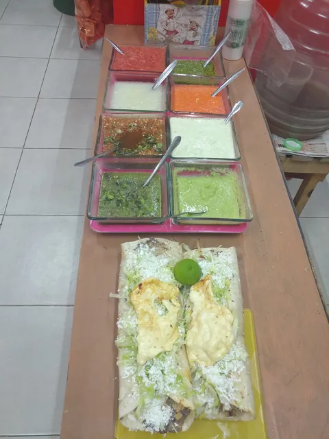 Huaraches y burritos King image 6