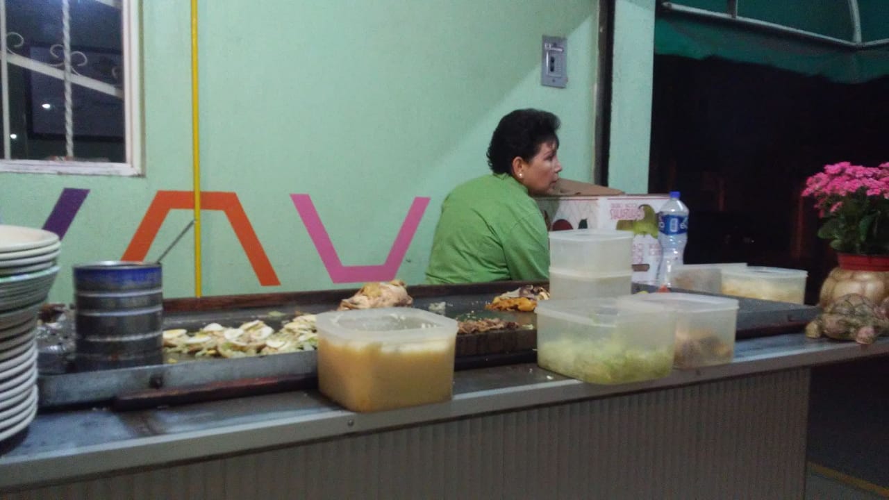 Cenaduría La Tortuga image 9