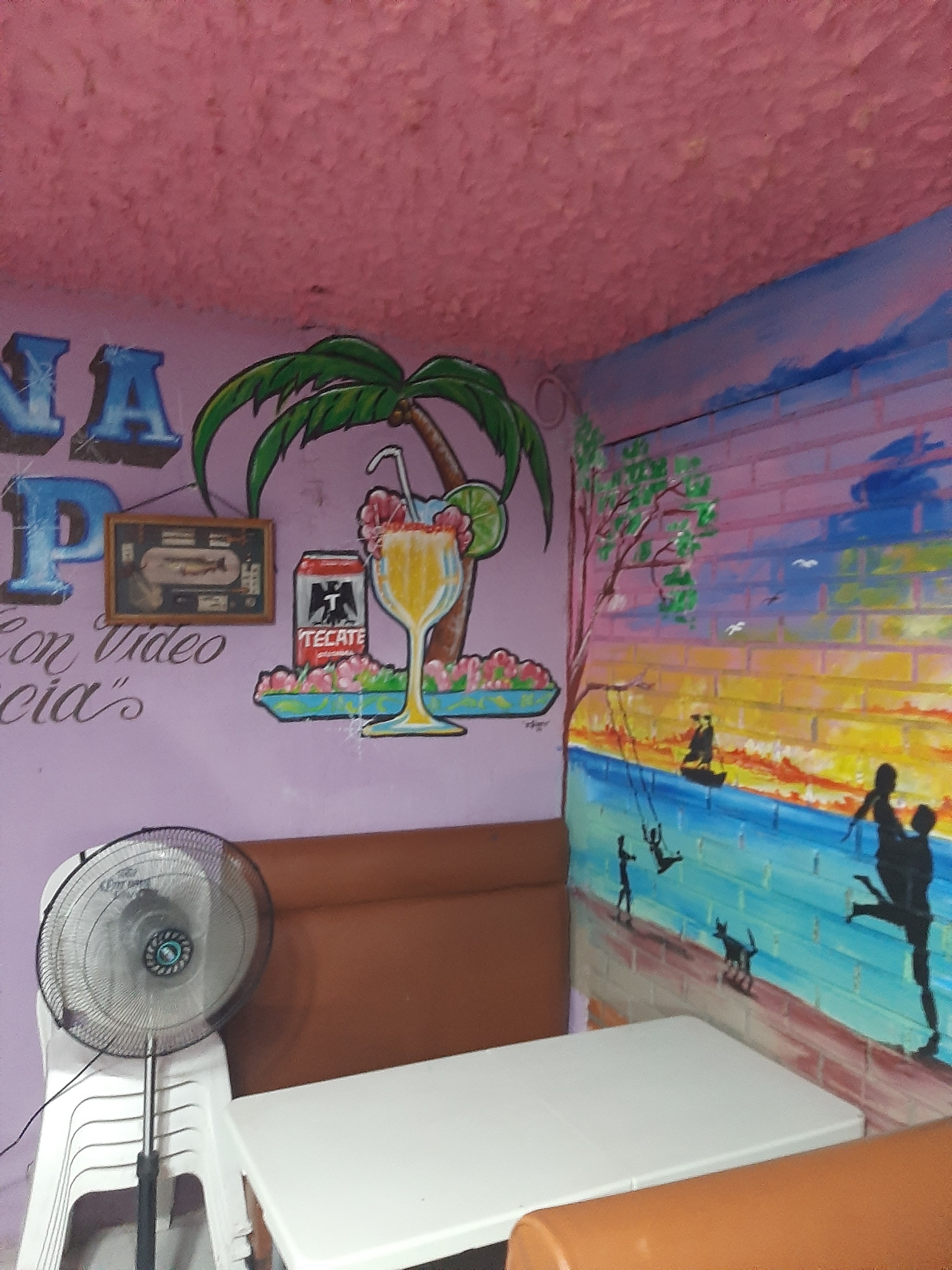 Taqueria y Rosticeria EL COMPADRE TONY image 8