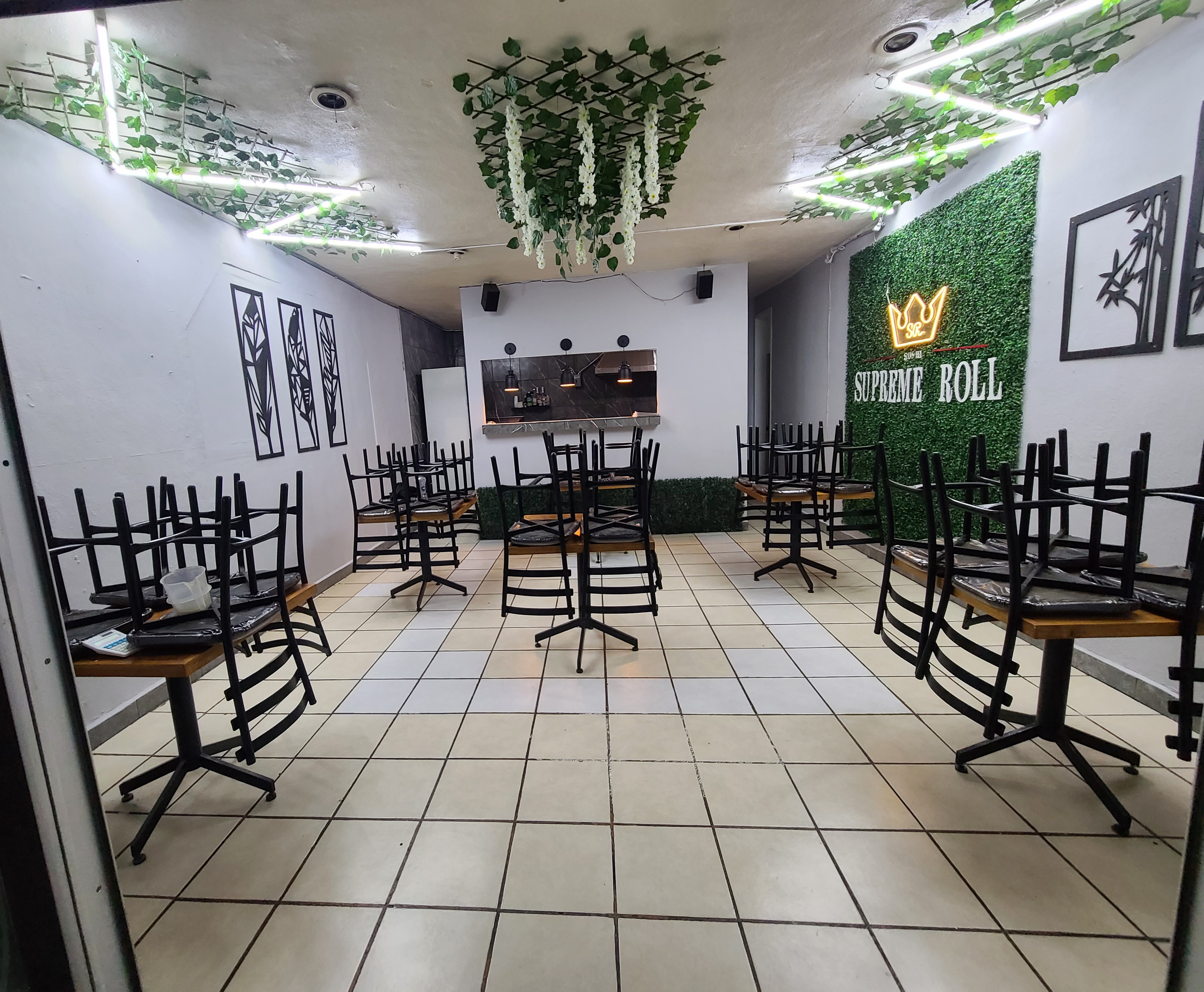 Supreme Roll image 1