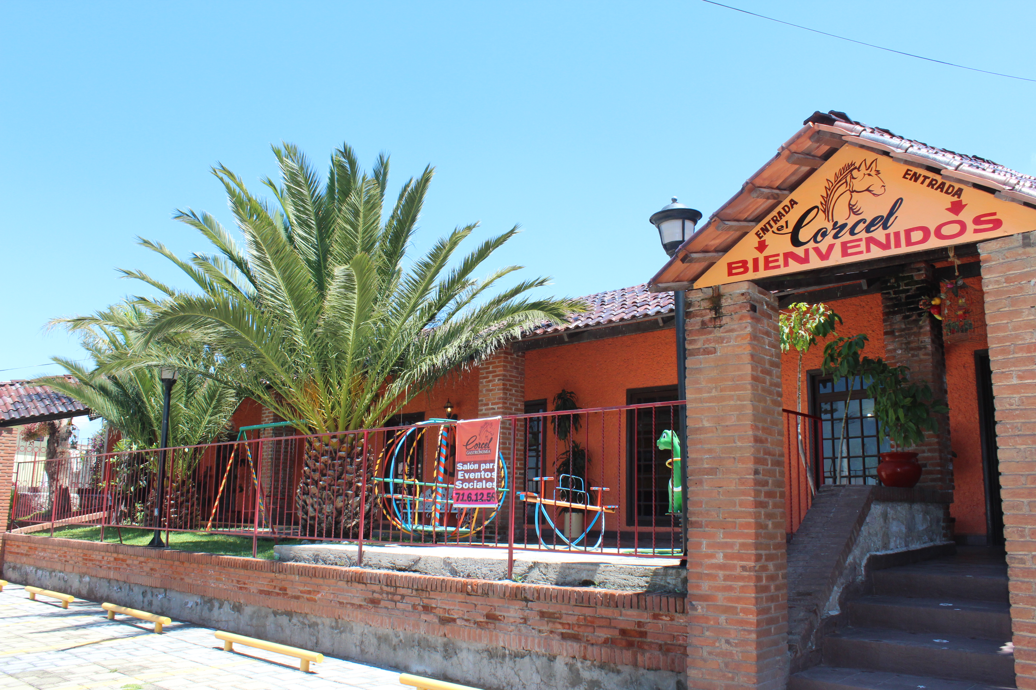 El Corcel Salón image 1