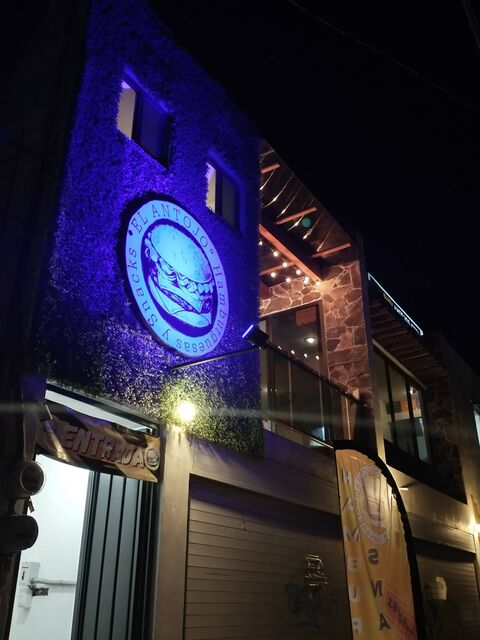 El Antojo image 6