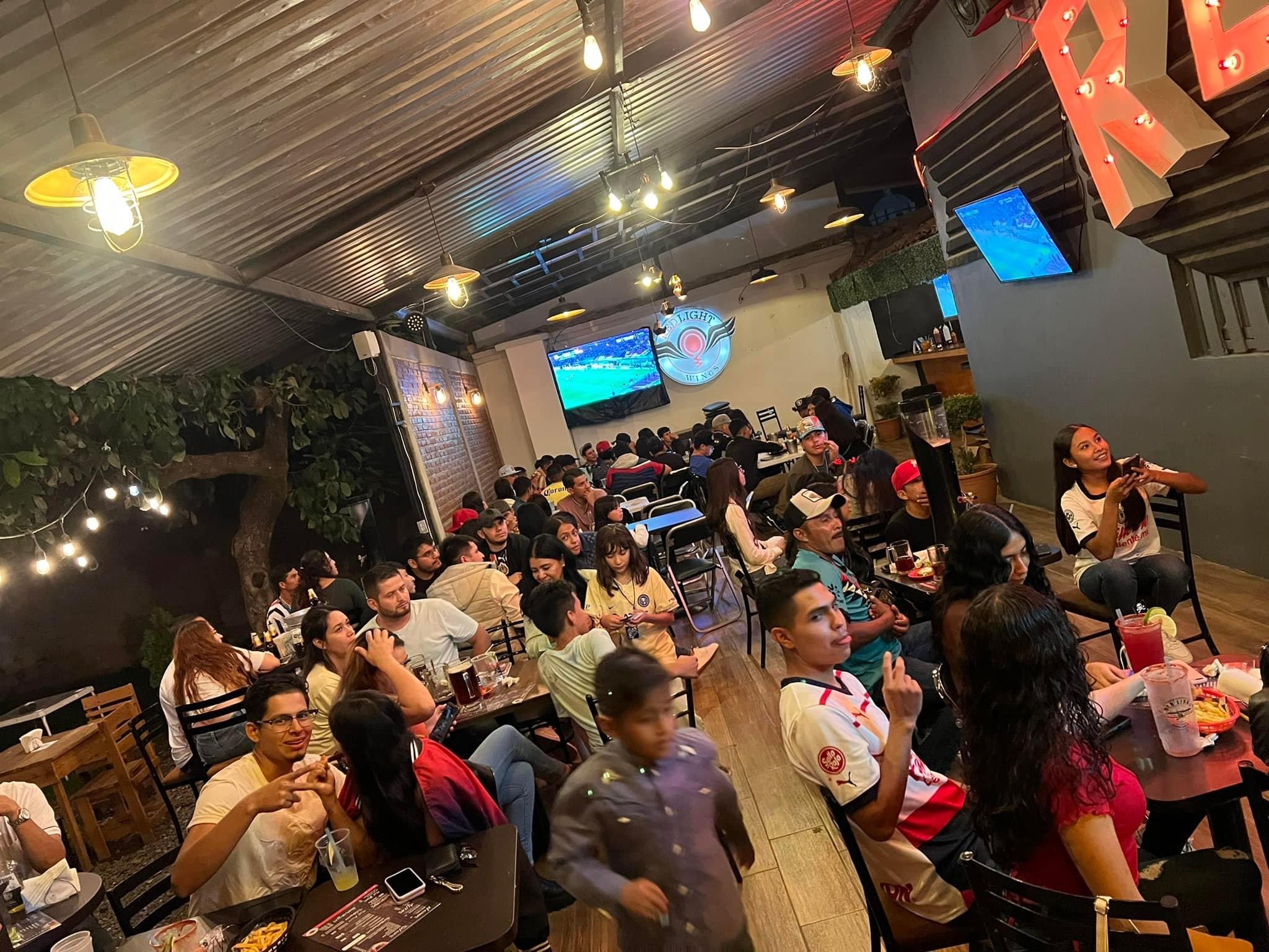 Red light wings image 9