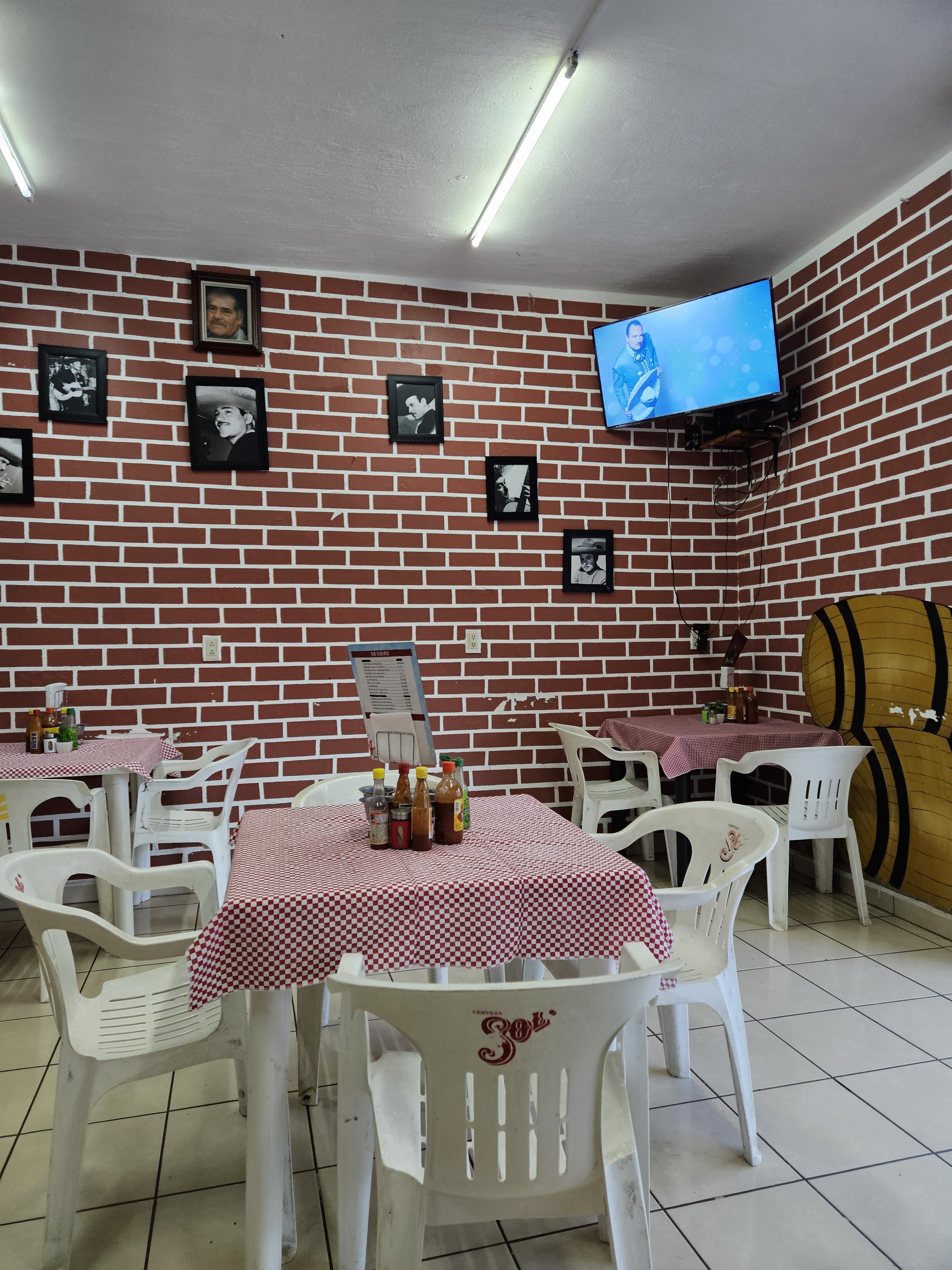 Restaurant Bar Mariscos, Don Chuy image 5