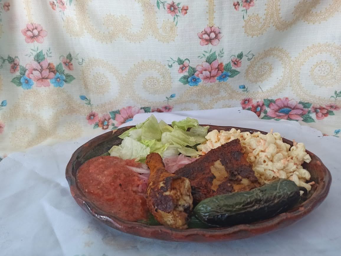 Pollos Asados Al Carbon "El Puente Alto" image 4