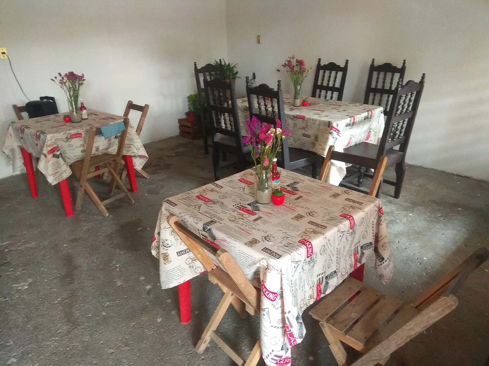Cenaduria Jardines image 3