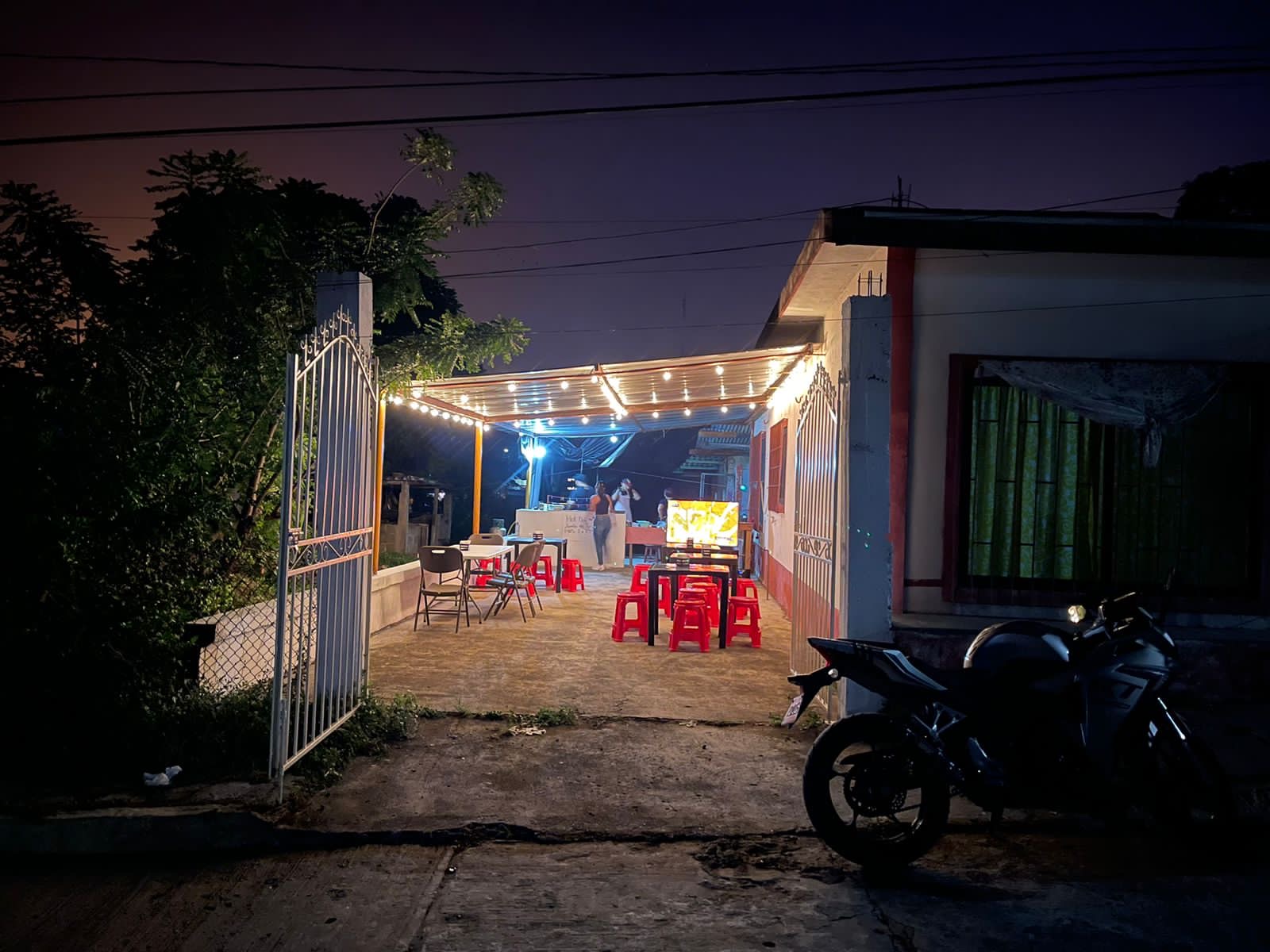 Mega Burger image 10