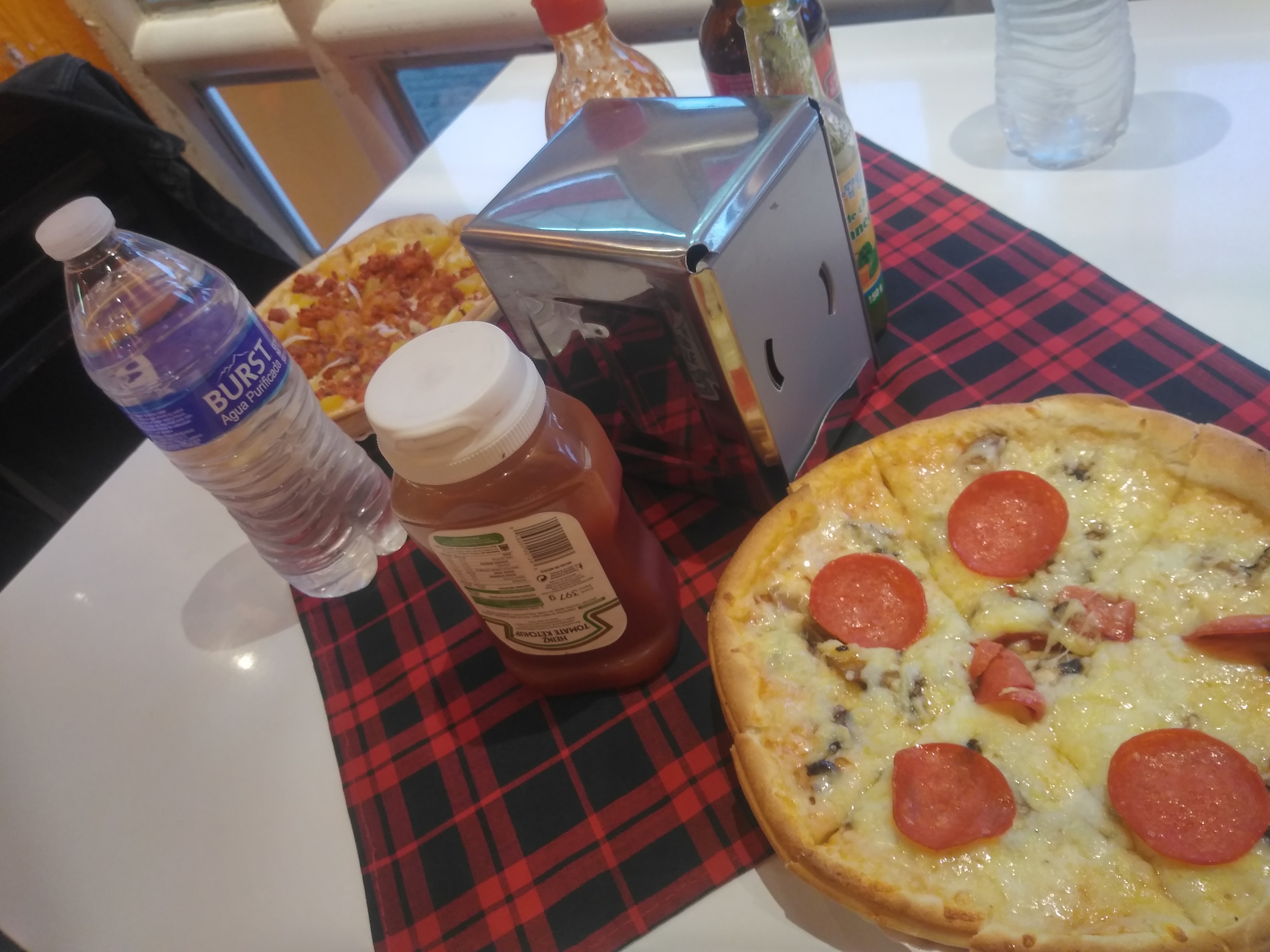 Gutiérrez pizzas image 2